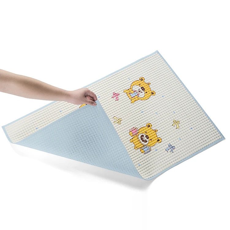 Easy to clean Air Filled Rubber Cot Sheet Baby Sleep Mat Soft Mat Warm And Kind Beautiful Pattern