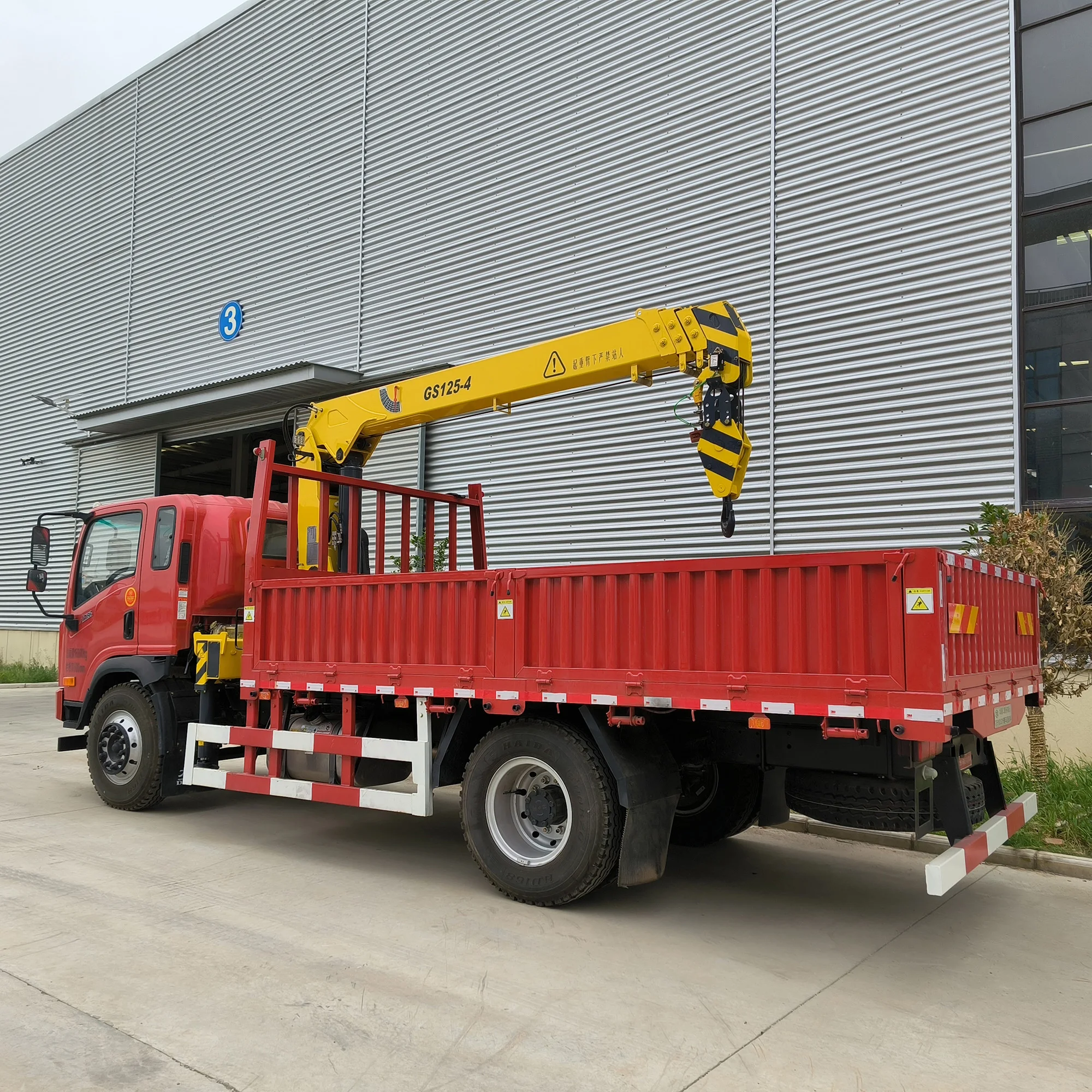 Zory Lift Hydraulic Crane Remote Control 3 Tons 4 Tons 5 Tons Hydraulic Arm Telescopic Boom Truck Mounted Cranes For Sales