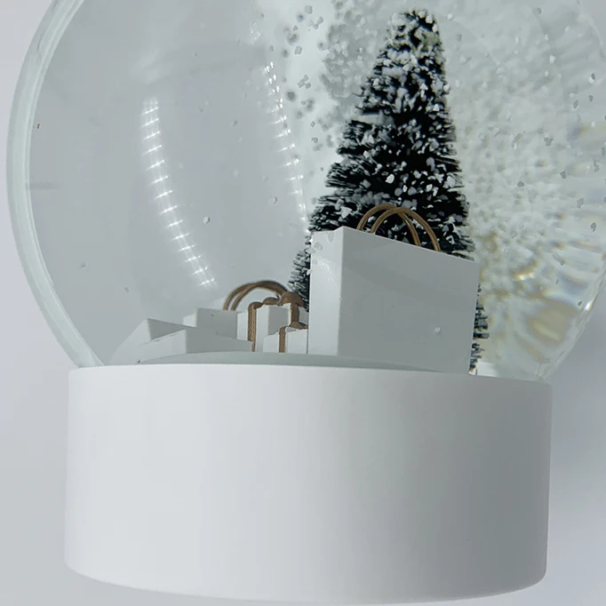 
100MM Pineneedle Christmas Tree Interior Icon Snow Globe With White Snowflake inside For Home Decoration Souvenir Gift 