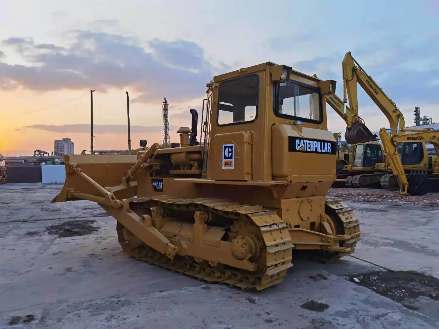 Б/у бульдозер D6D очень хорошее состояние D6 D7 для продажи гусеничный