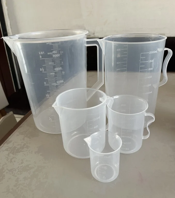 5ml-5000ml plastic lab graduated measuring cup Large capacity household measuring cup, beaker with lid