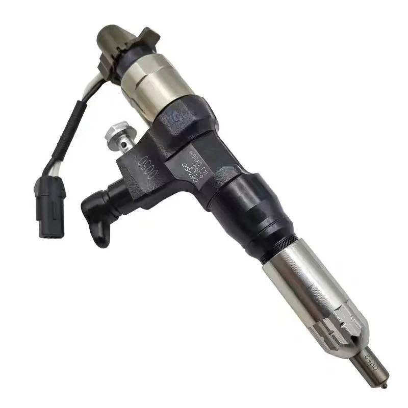 high quality 4914308 3054218 4914505 4914537 Common Rail Fuel Injector fit for SD12 SD22 SD23 SD32 SD60 SD90 NT855 NTA855