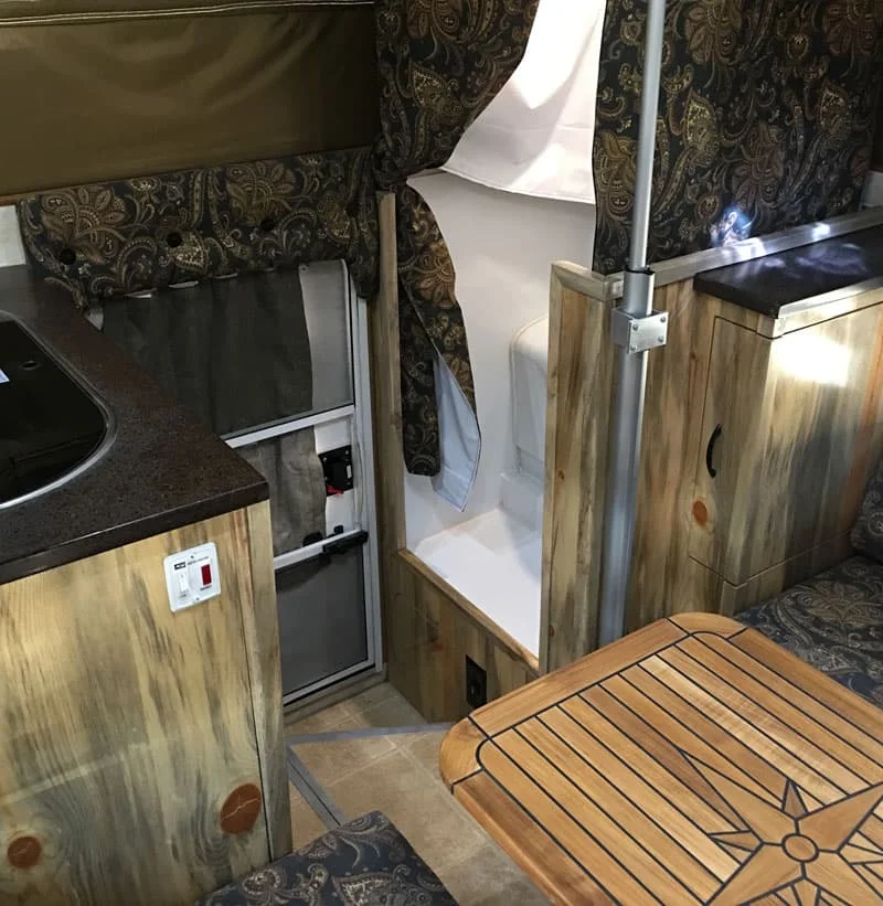 Полностью автономная короткая кровать выдвижная скользящая скользка на грузовике для