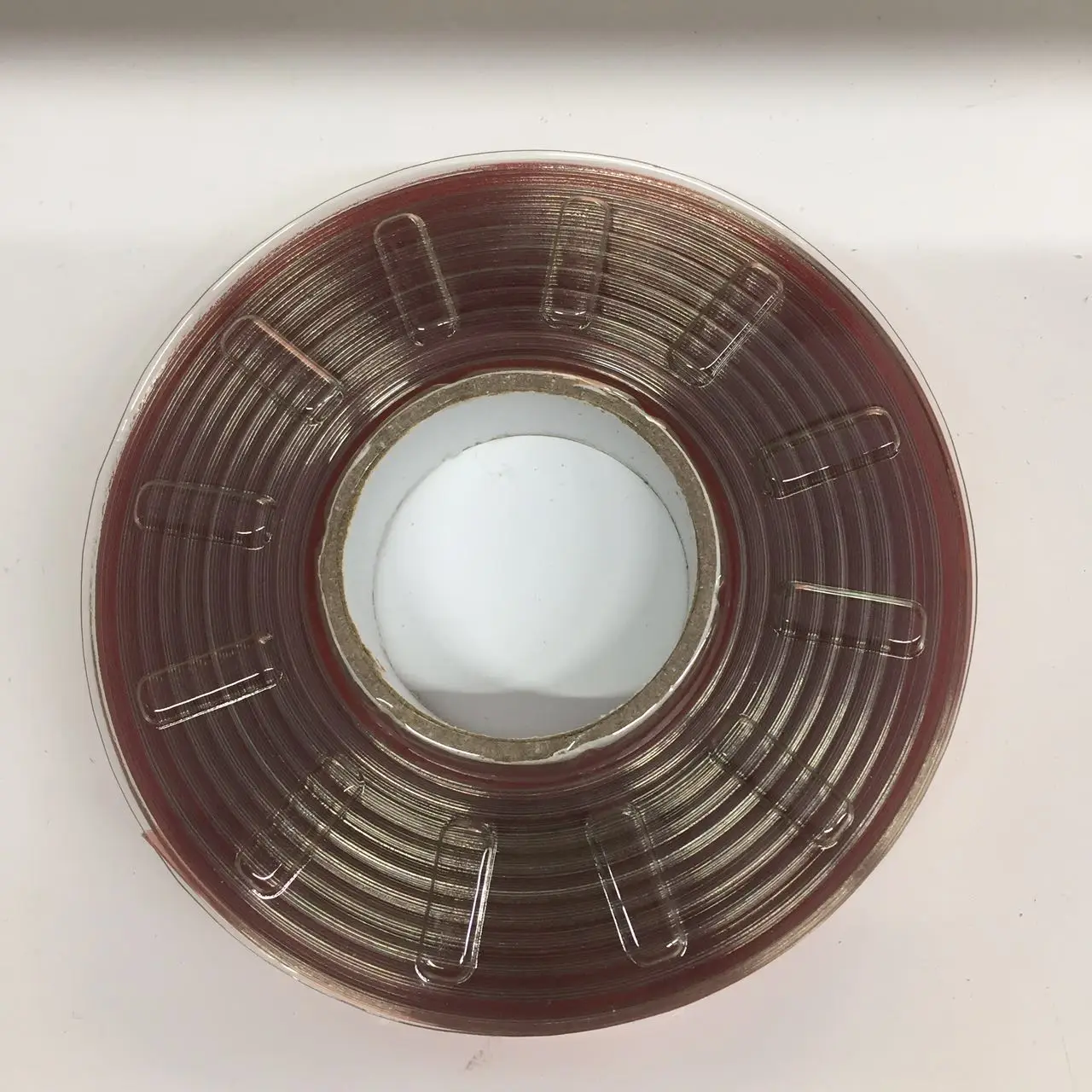 Красный вкладыш используемый для подбора прочной клейкой стальной проволоки обрезная лента домашних животных