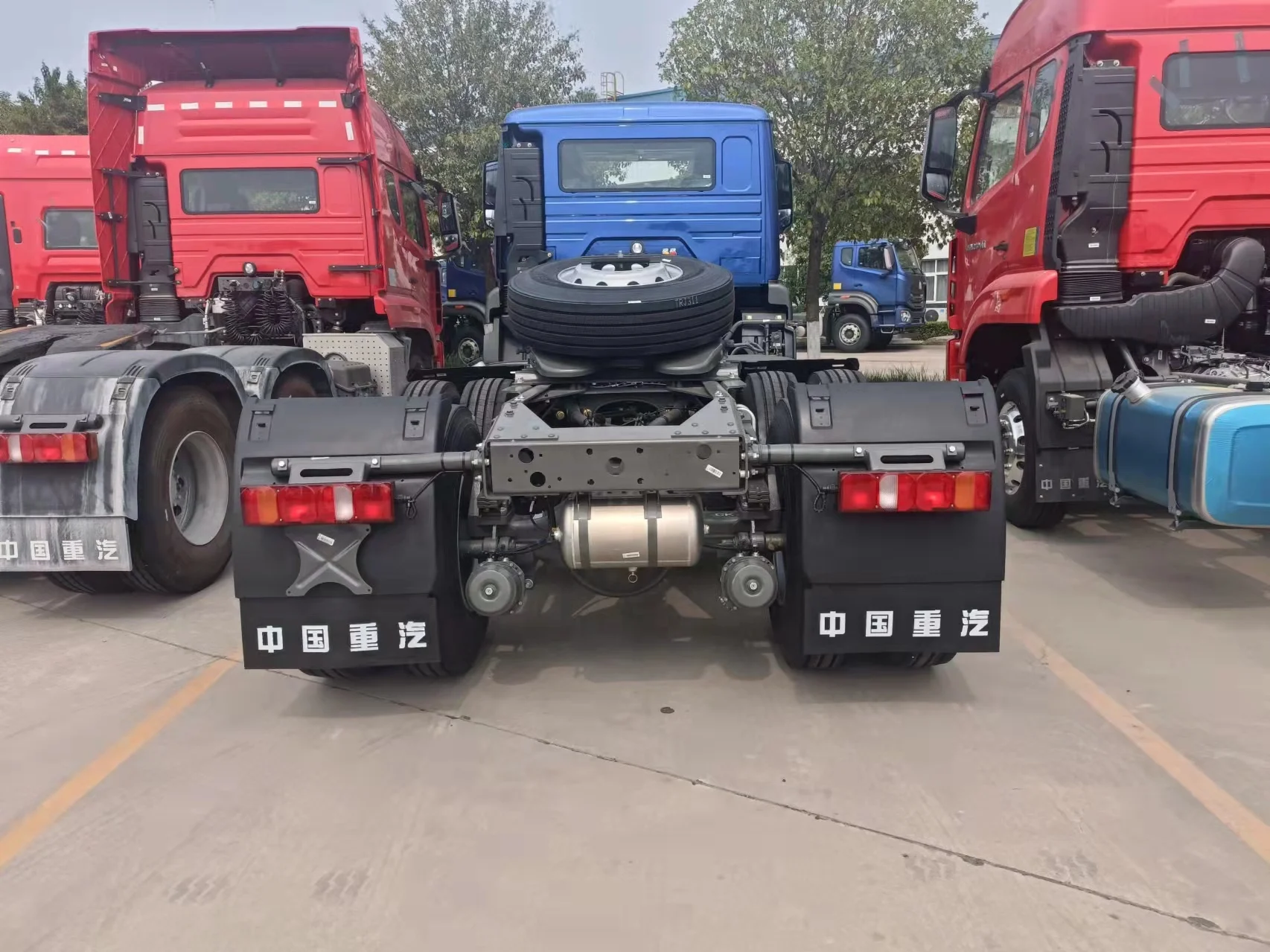 Siotruk H78L High roof 400HP HOWO HOHAN E7G 6X4 10 Wheels Euro 2 Emission TRACTOR TRUCK