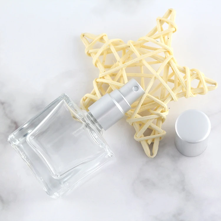 
Clear 15ML Square Fine Mist Travel Spray Bottle Parfume Samples Packaging 