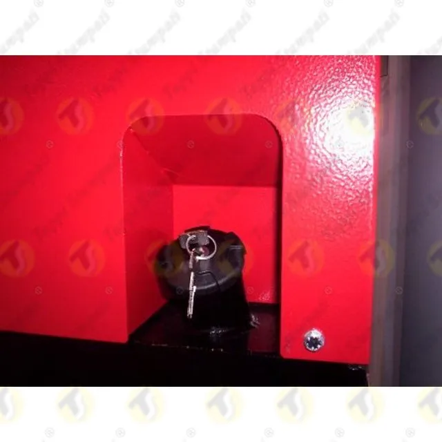 Bayonet Coupling D.76 Black Gas Fuel Filling Cap For Tank With Key in Plastic and Steel for Diesel Water Lubricants