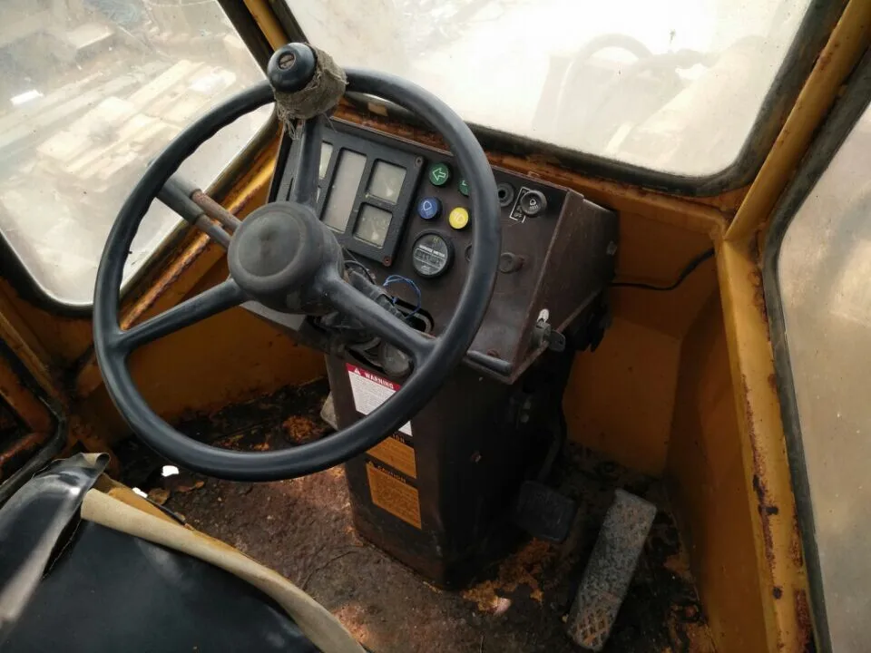 Used Free Shipping Komatsu second hand machinery for sale Top Brand WA100 Good Machine Wheel Loader for Sale