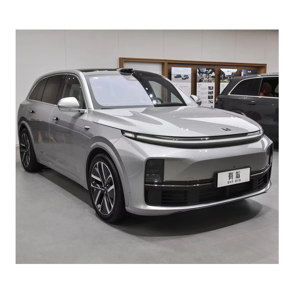 In Stock Li L7 Hybrid Extended Range Electric  SUV EV Cars Lixiang L7 New Energy Cars For Adults
