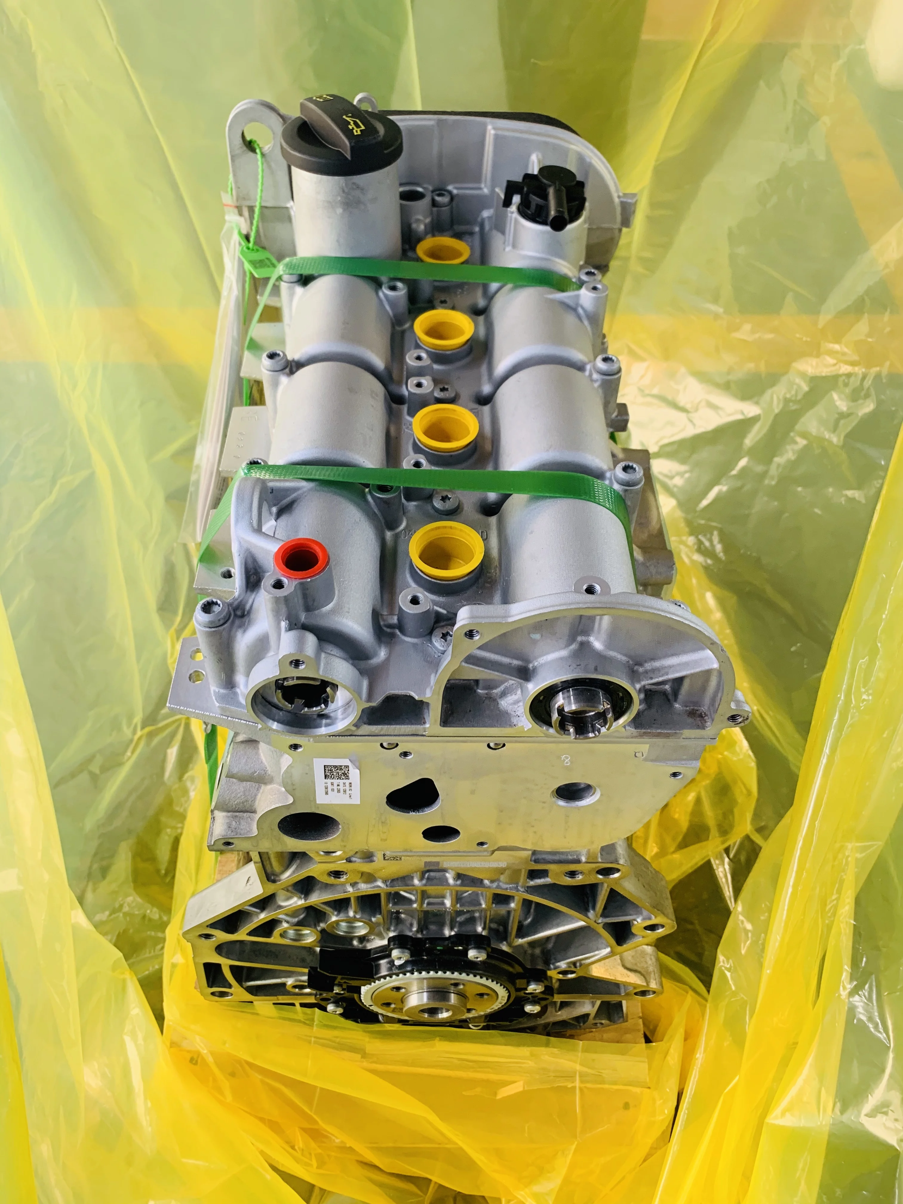 1984cc 2.0-Liter CAW 2.0 TSI Gasoline Engine For Volkswagen Golf Jetta Passat Scirocco Tiguan Motor CAW CAWB