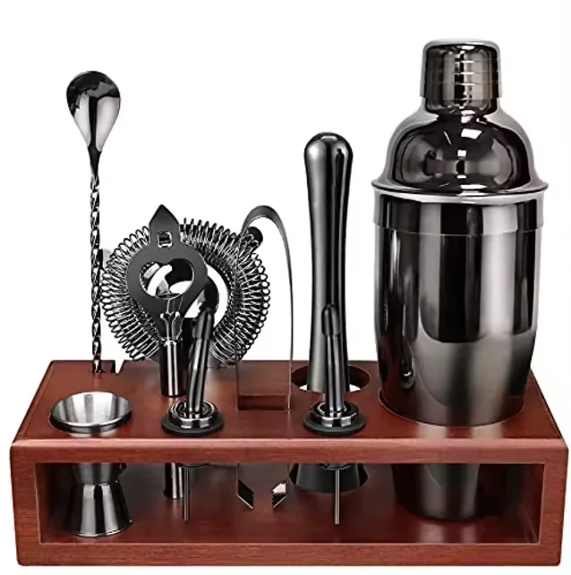 Customized shape cocktail shakers kit bar tool set black cocktail shaker set cocktail shaker machine