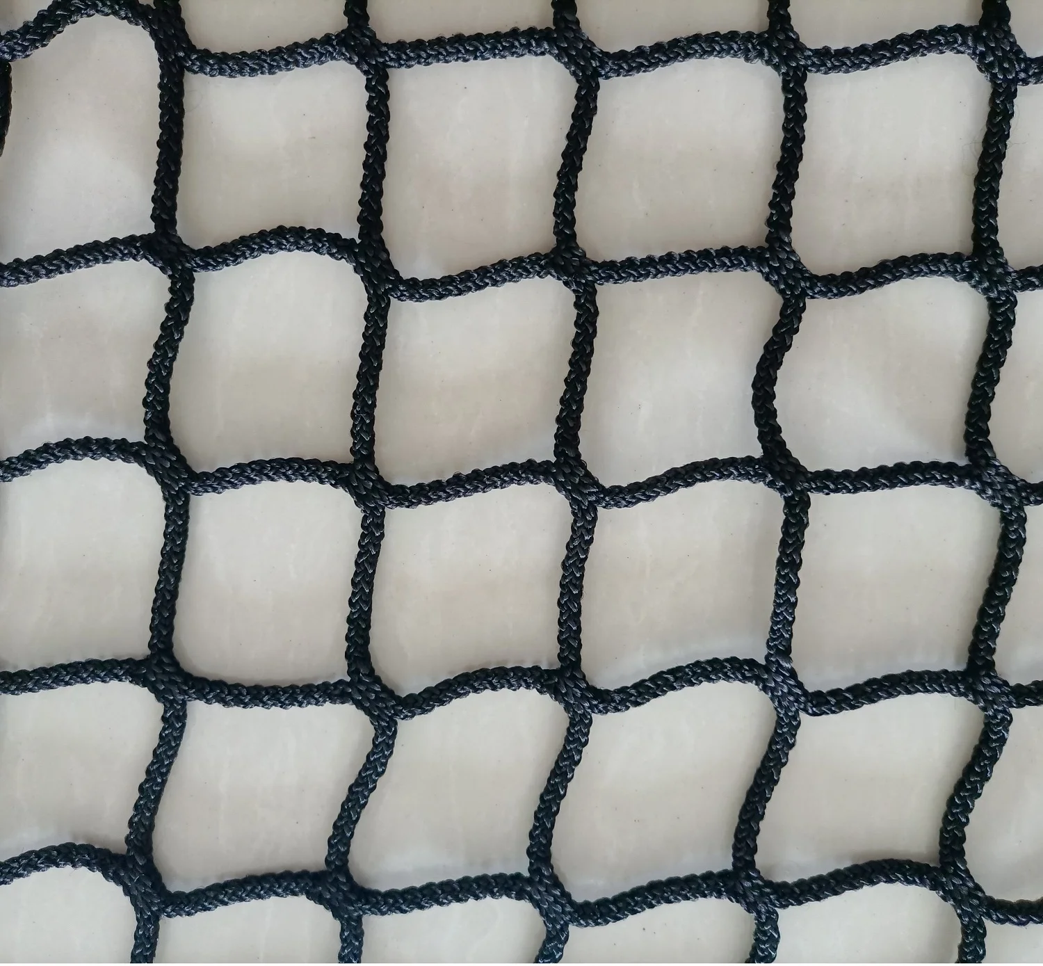 Black PP knotless fence net