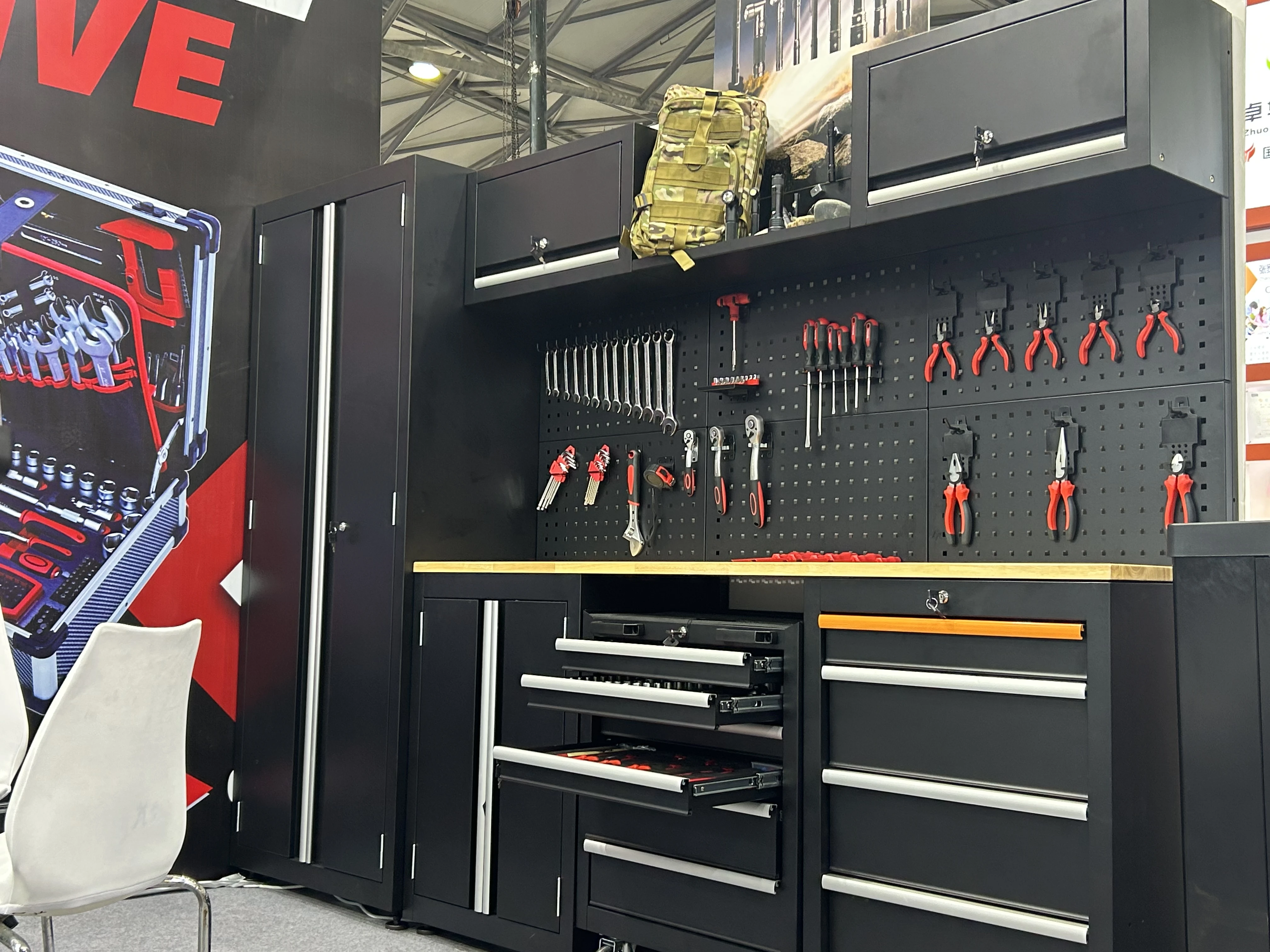 TOMAC Basic Garage Storage Tool Cabinet Removable Large Workshop Toolbox Combination Workbench Wooden table board