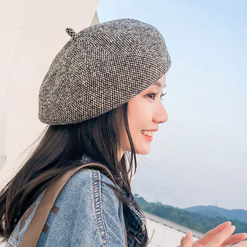 High-Quality Latest Warm Winter national Gentle Temperament all-match Beret Women French