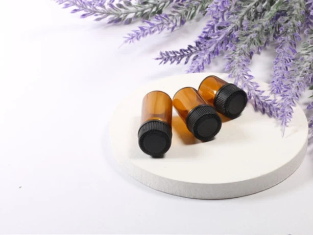 25pcs per pack 1/4 Dram 5/8 dram 1ml  2ml mini Amber Glass Essential Oil Bottle with orifice reducer gift box pack