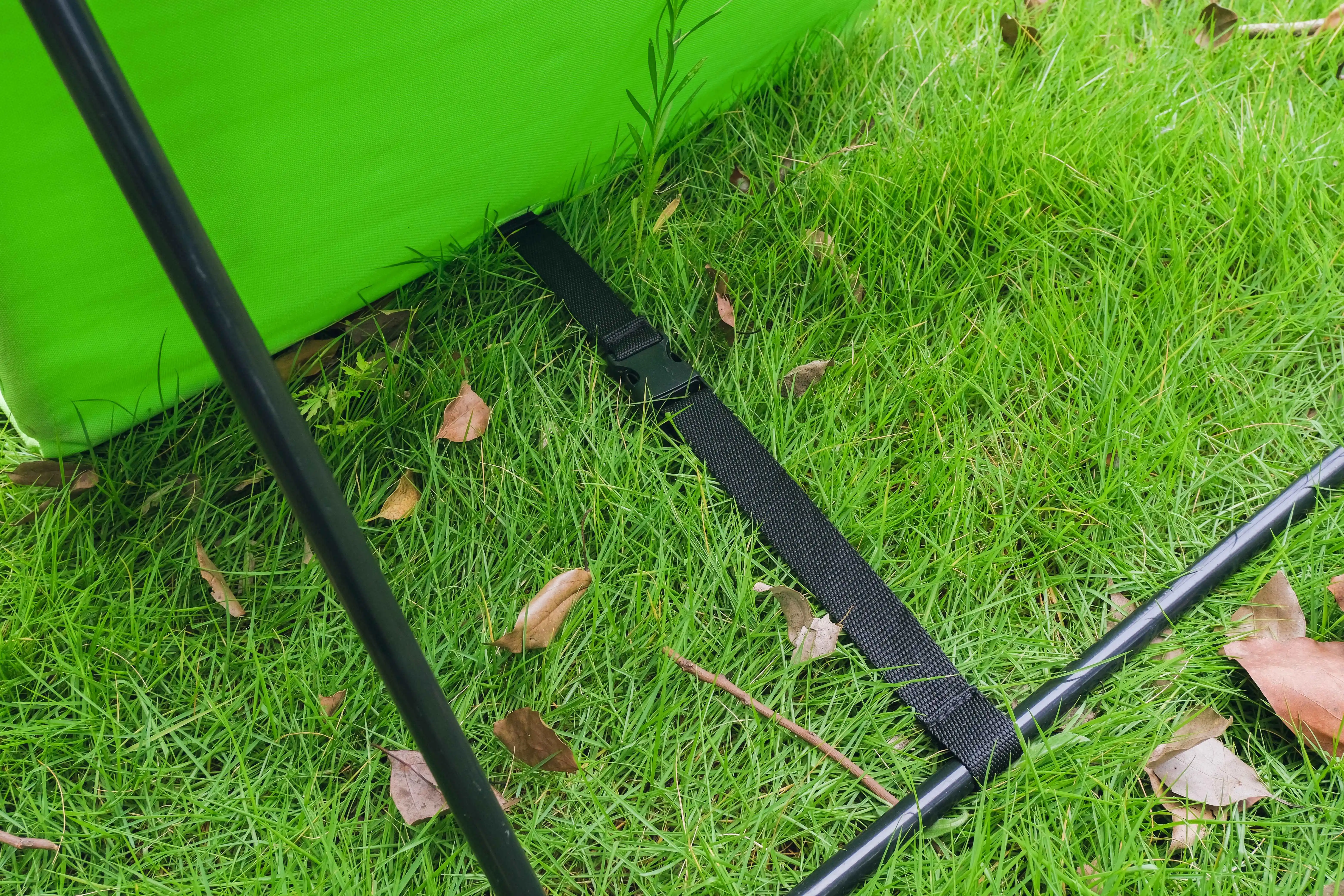 Waterproof Beach Mats Offer Back Support Chair  Camping Beds with Custom Colors and Styles Beach Mat