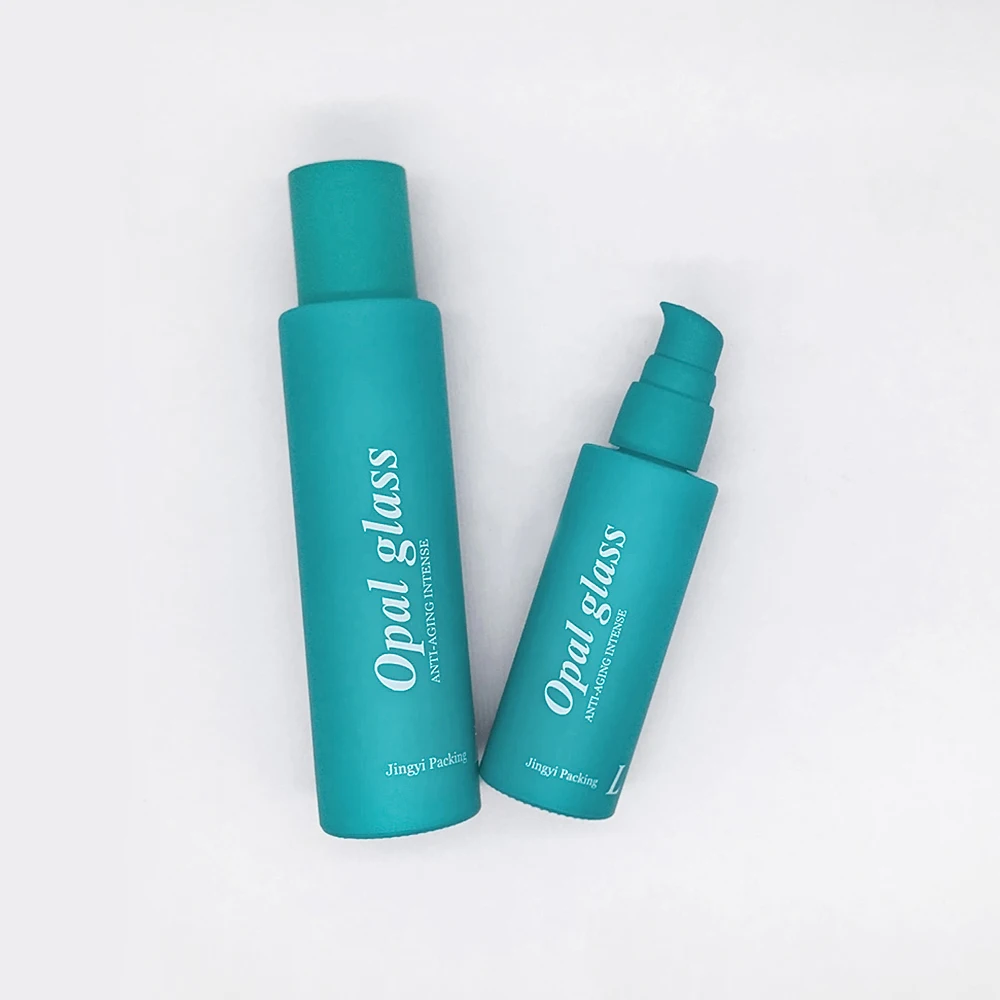 Косметическая сывороточная бутылка из опалового стекла с насосом