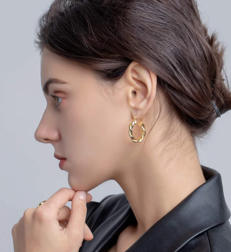 18k gold plated jewelry C shape earrings gold twist hoop earrings for women 2021 wholesale