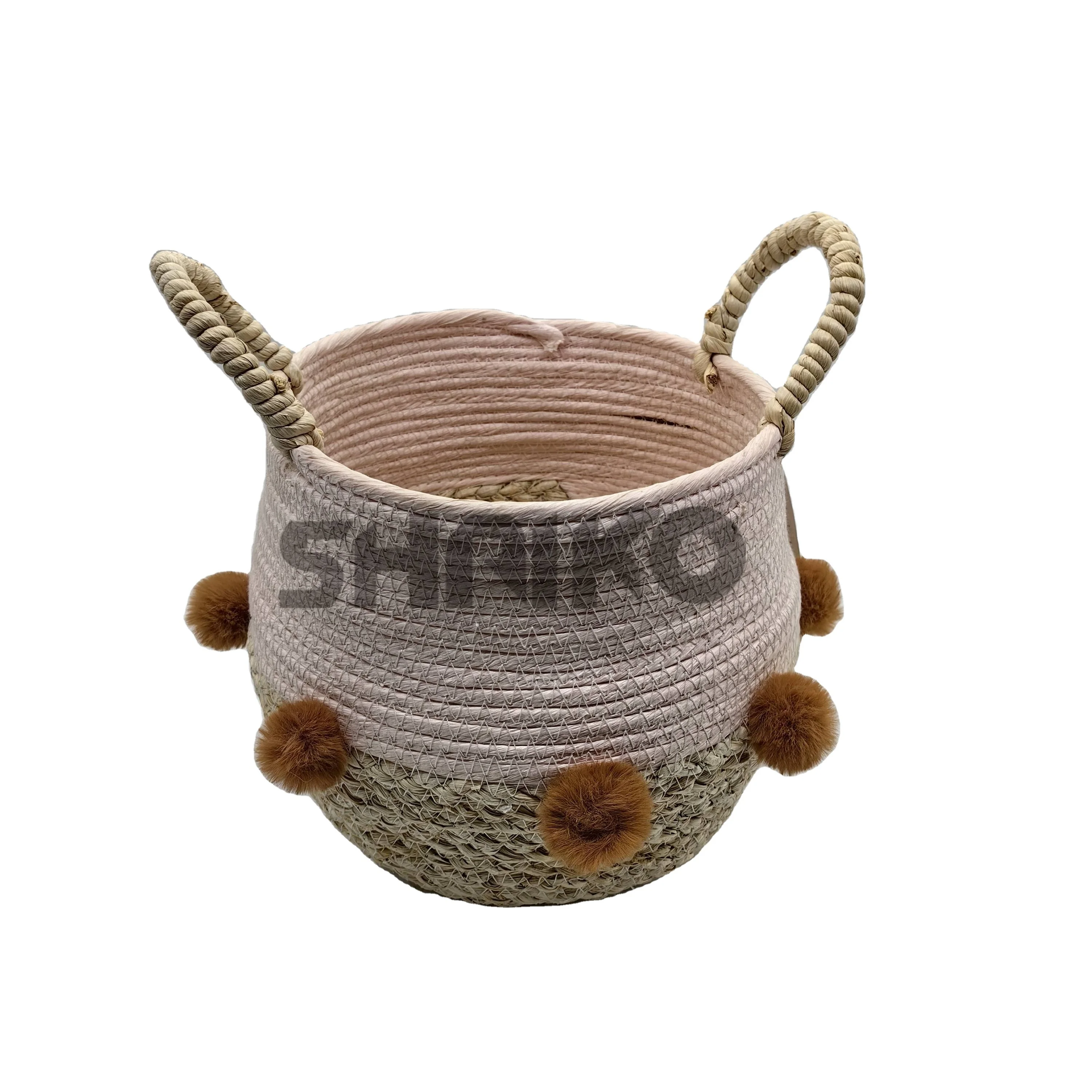 Corn husk woven storage basket for home use, beautiful and multifunctional storage basket with handle