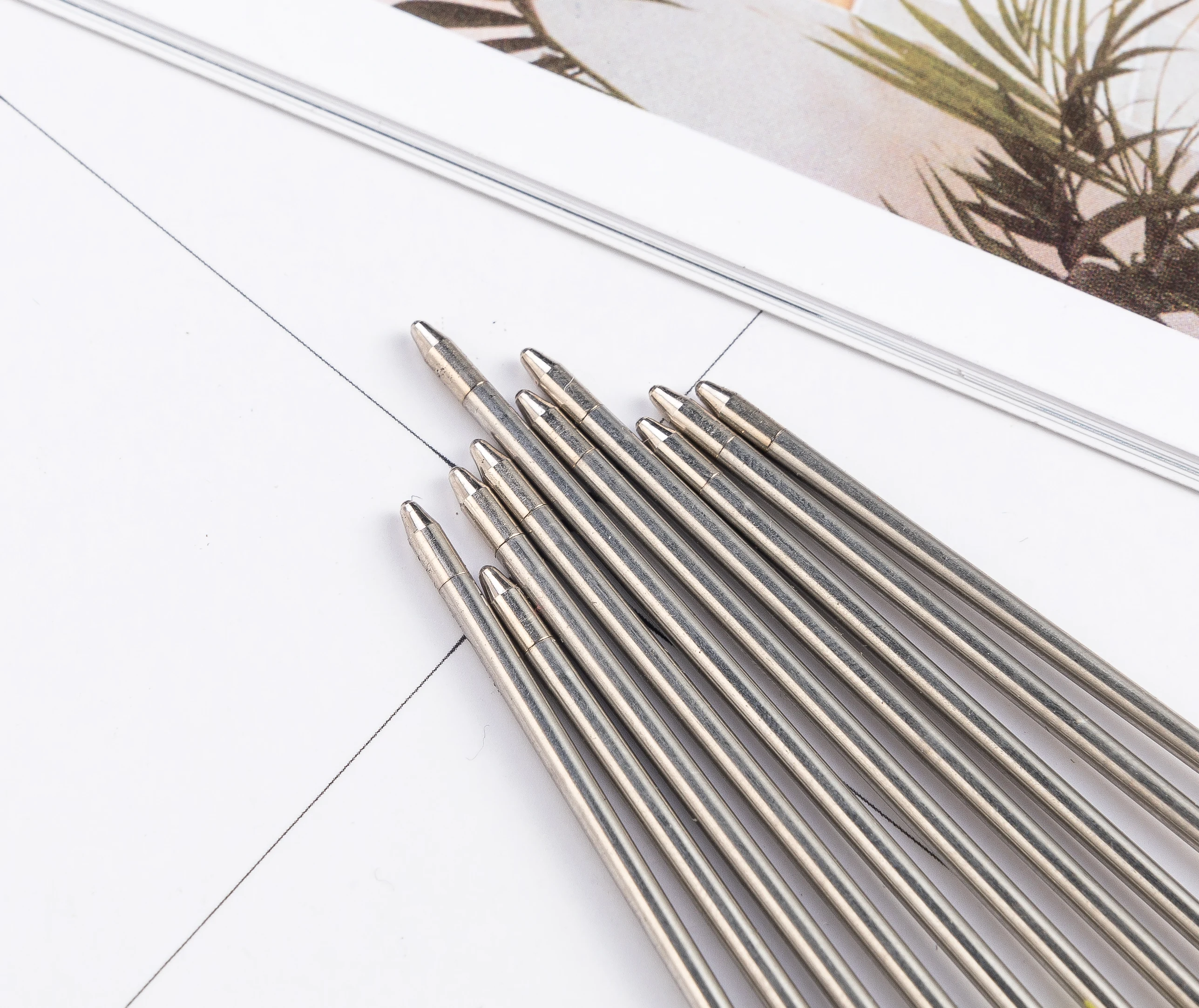 2019 Прямая оптовая продажа, металлические алмазные стержни для ручек, шариковая ручка для заправки, стержни для шариковых ручек, чернила для заправки