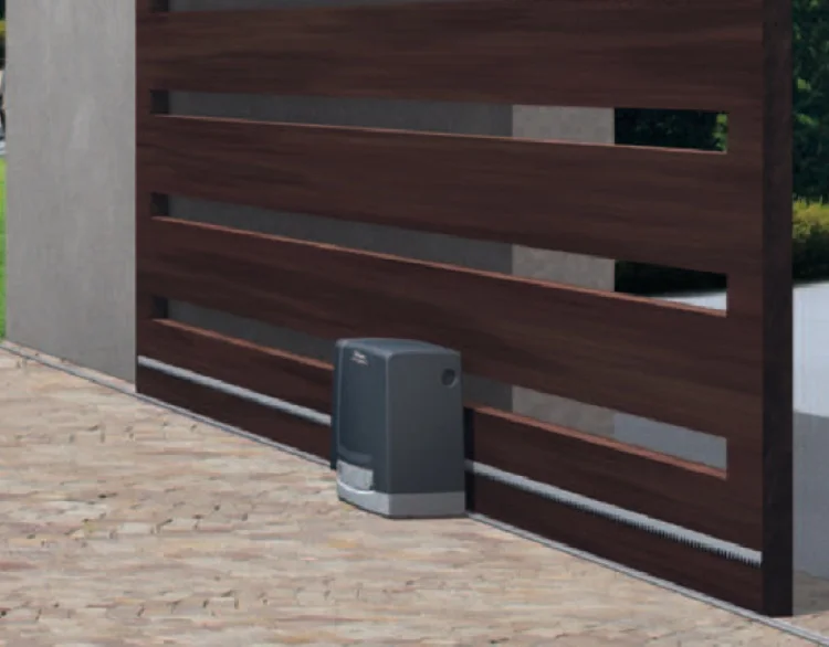 Automatic gates and fencing 2 lugs sliding gear rack for commercial premises