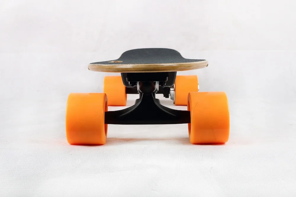 Deo Astm New Arrival Complete Skateboards Cheap Max Load 130Kg 1500W Skate Pro Wireless Remote Control Canadian Maple Wood Board