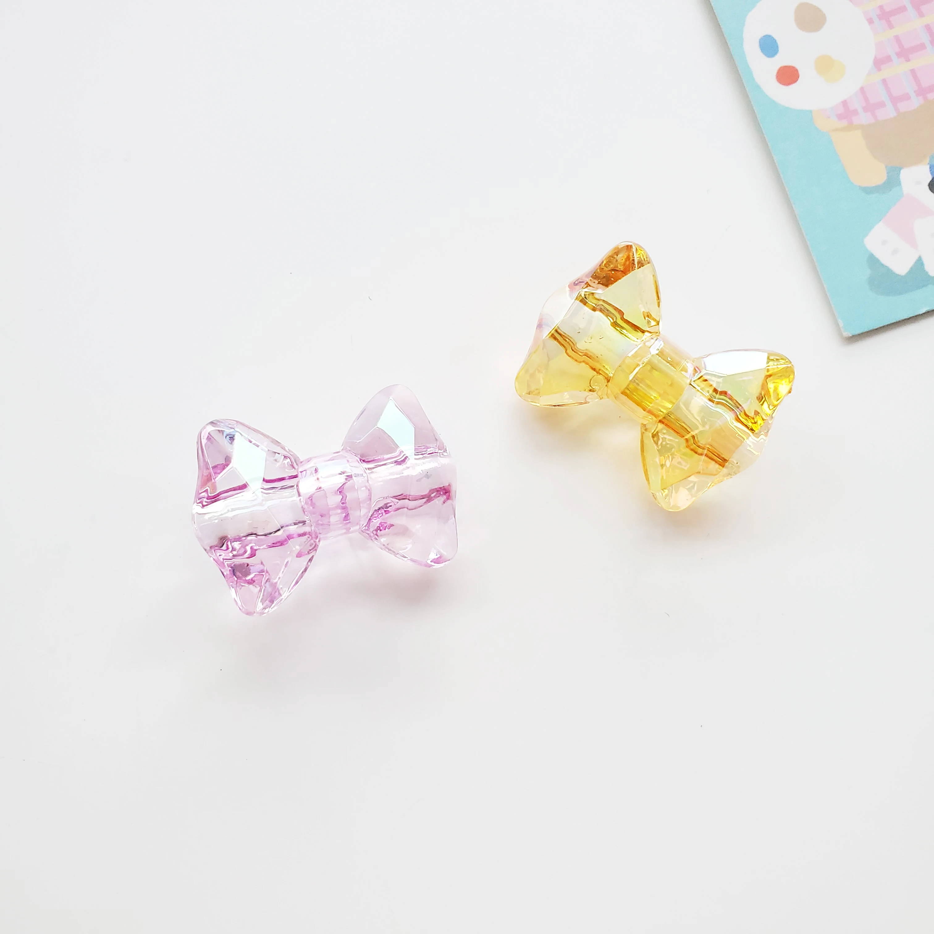 New Arrival Kawaii Transparent Bow Acrylic Beads Iridescent Bowknot Shaped Loose Beads For Jewelry Making Accessory Kids Toys