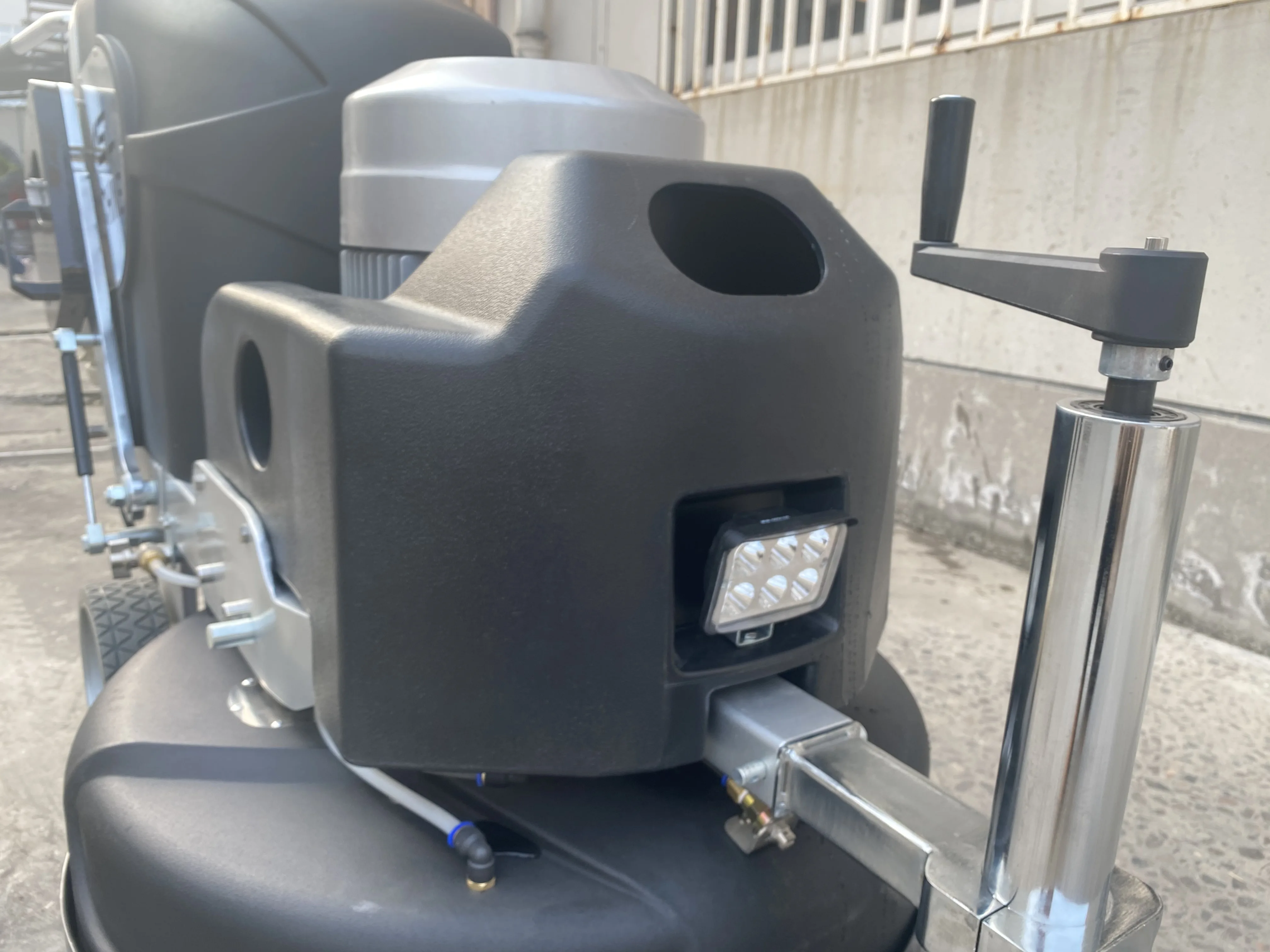 Планетарная шлифовальная машина для пола 800 мм