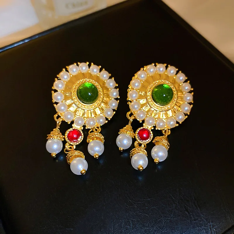 New Jewelry Designer Yiwu Wholesale Pendant Fashion Stud Earrings Brass 18K Gold Plated Jewelry Earrings Lady Accessories