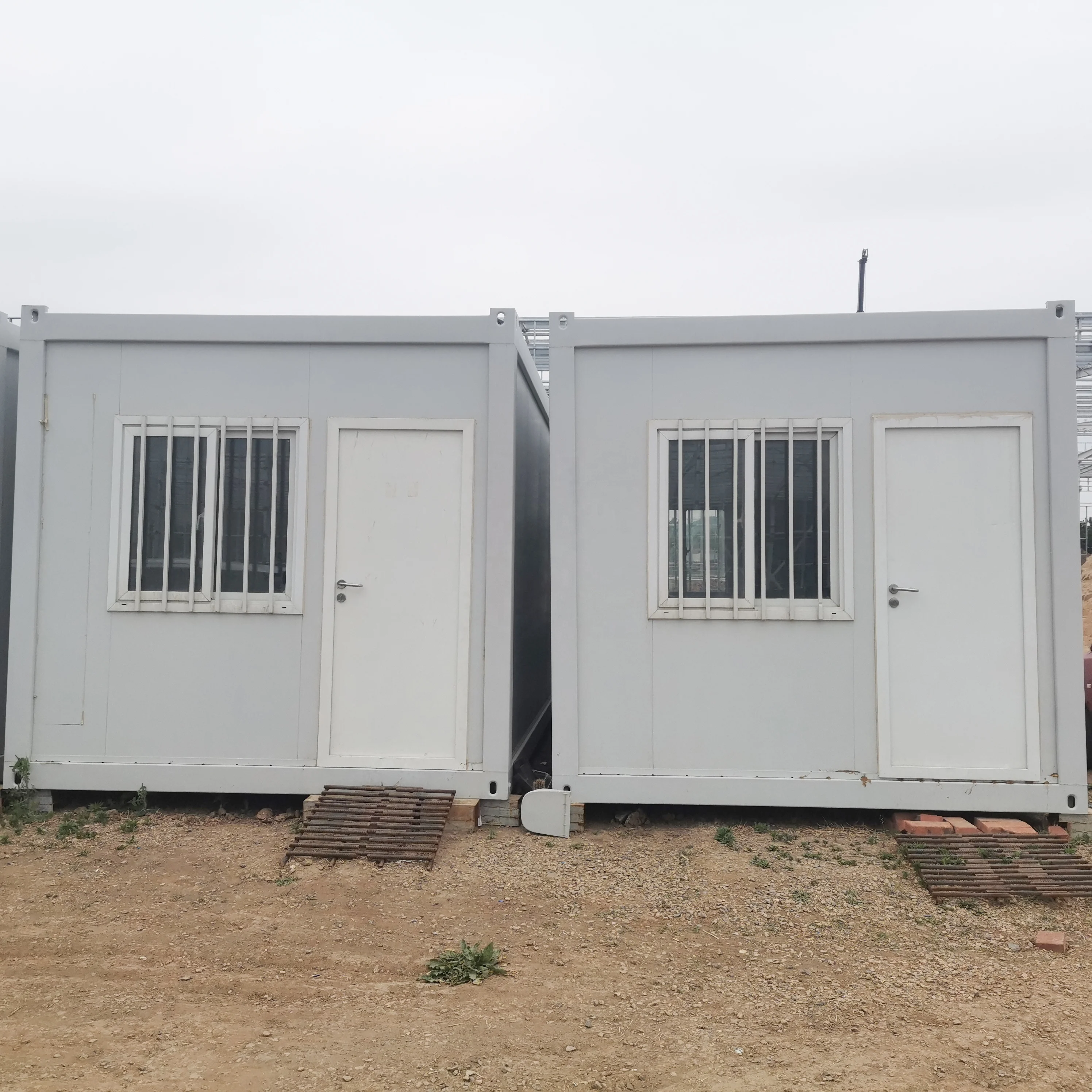 Ukraine New Generation Sandwich Panel Steel Container House Fast Build Container Frame Prefabricated Modern Homes Refuge Camp
