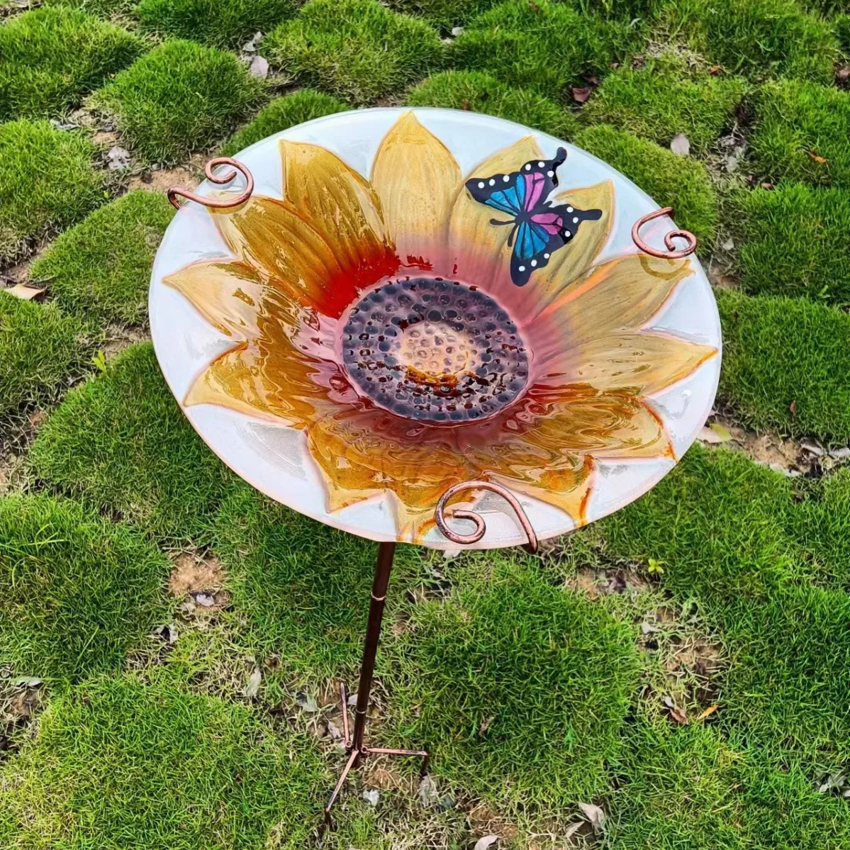 Metal glass floor outlet feeder modern minimalist courtyard floor outlet bathtub outdoor lawn floor outlet