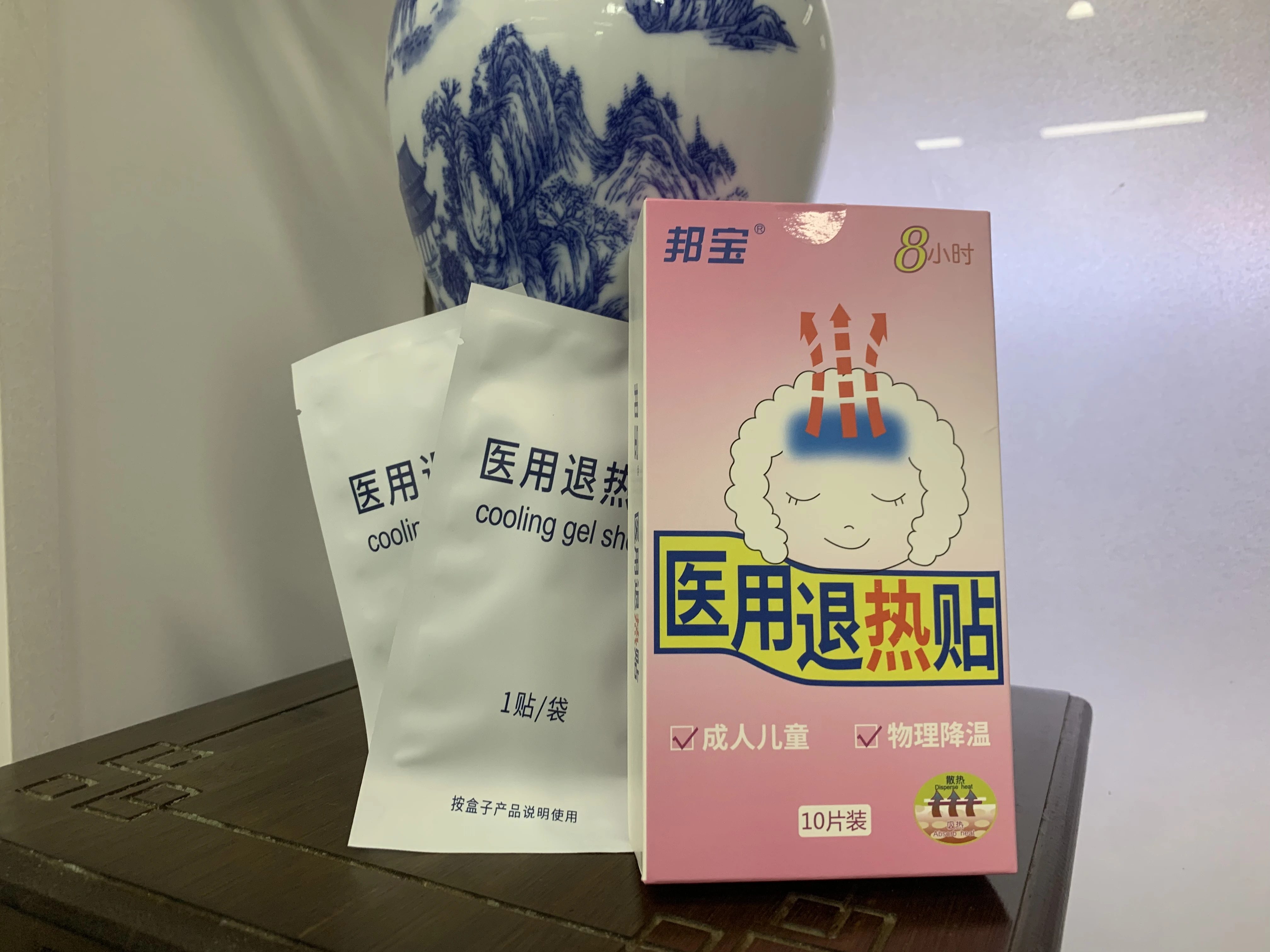 Factory Supply Cheap Price Health Care Products Cooling Patch Fever For Family Adults Migraine Antipyretic 10 Pouches Per Box