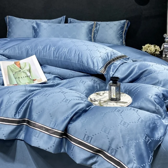 Brand Jacquard Luxury Letter Floral Designed Solid Bedding Sets Modern Novel Beddings Duvet Cover Set 4Pcs Queen King Size