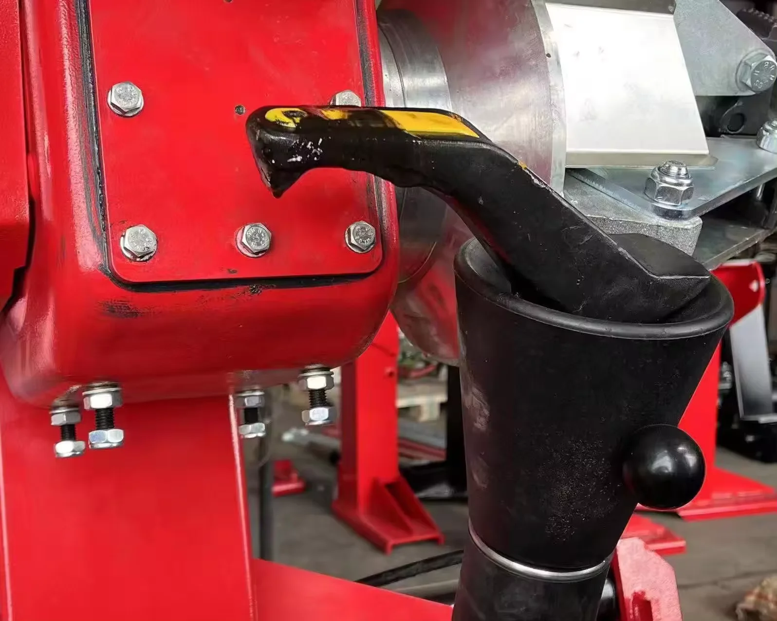 Mobile truck tire changer TH-YT008 Equip 10KW Generator+ 170L air compressor