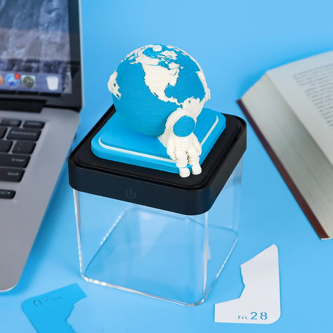 2025 New Style 3D Paper Craft Earth Shape Customized  DIY Notepad 3D Memo Pad Desk Paper Calendar With Notepad Craft Paper