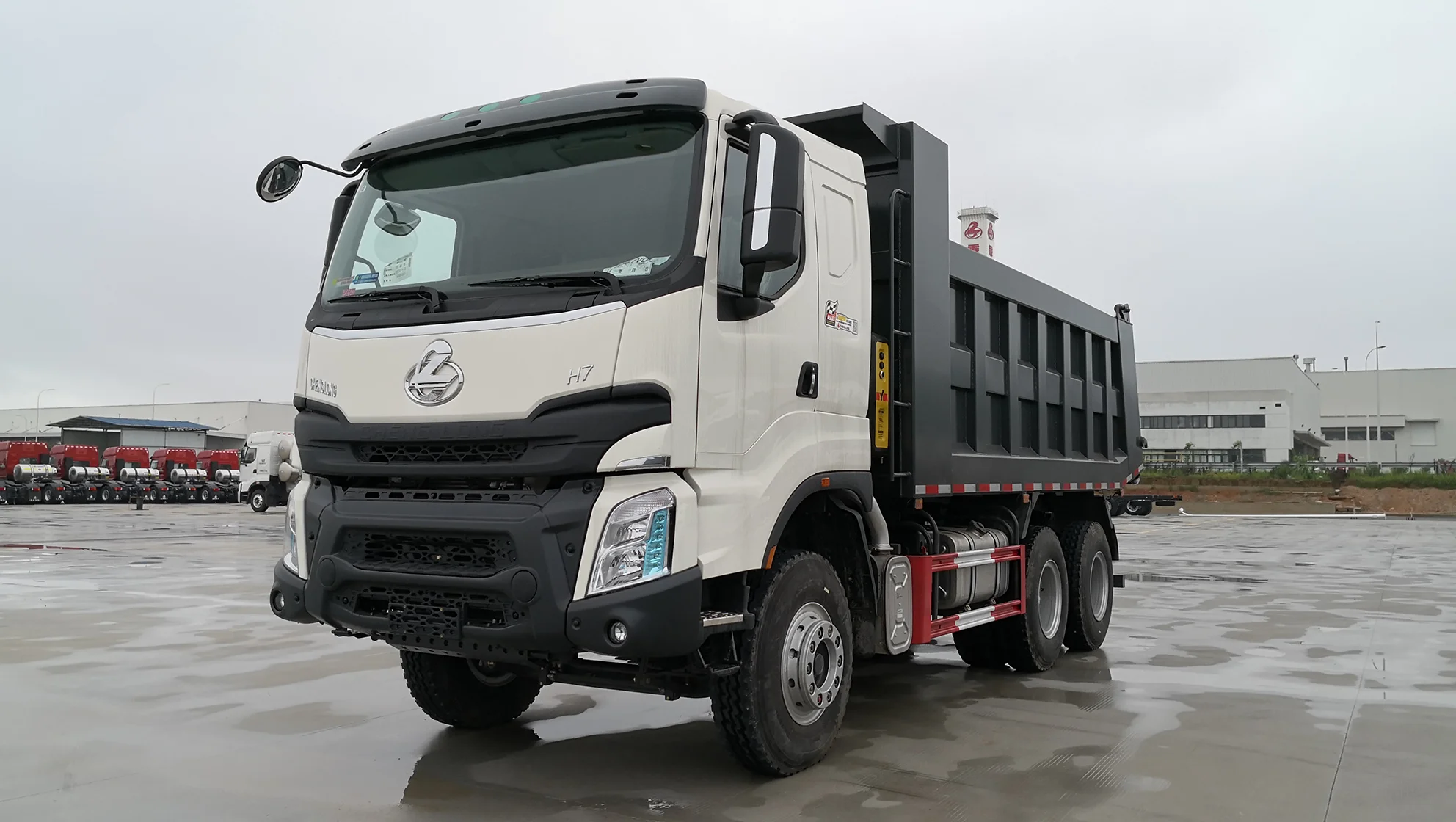 Best Seller Dongfeng Chenglong H7 6x4 10 Wheel Diesel Euro3 Dump Tipper Truck Left Hand Drive Dump Truck for Sale