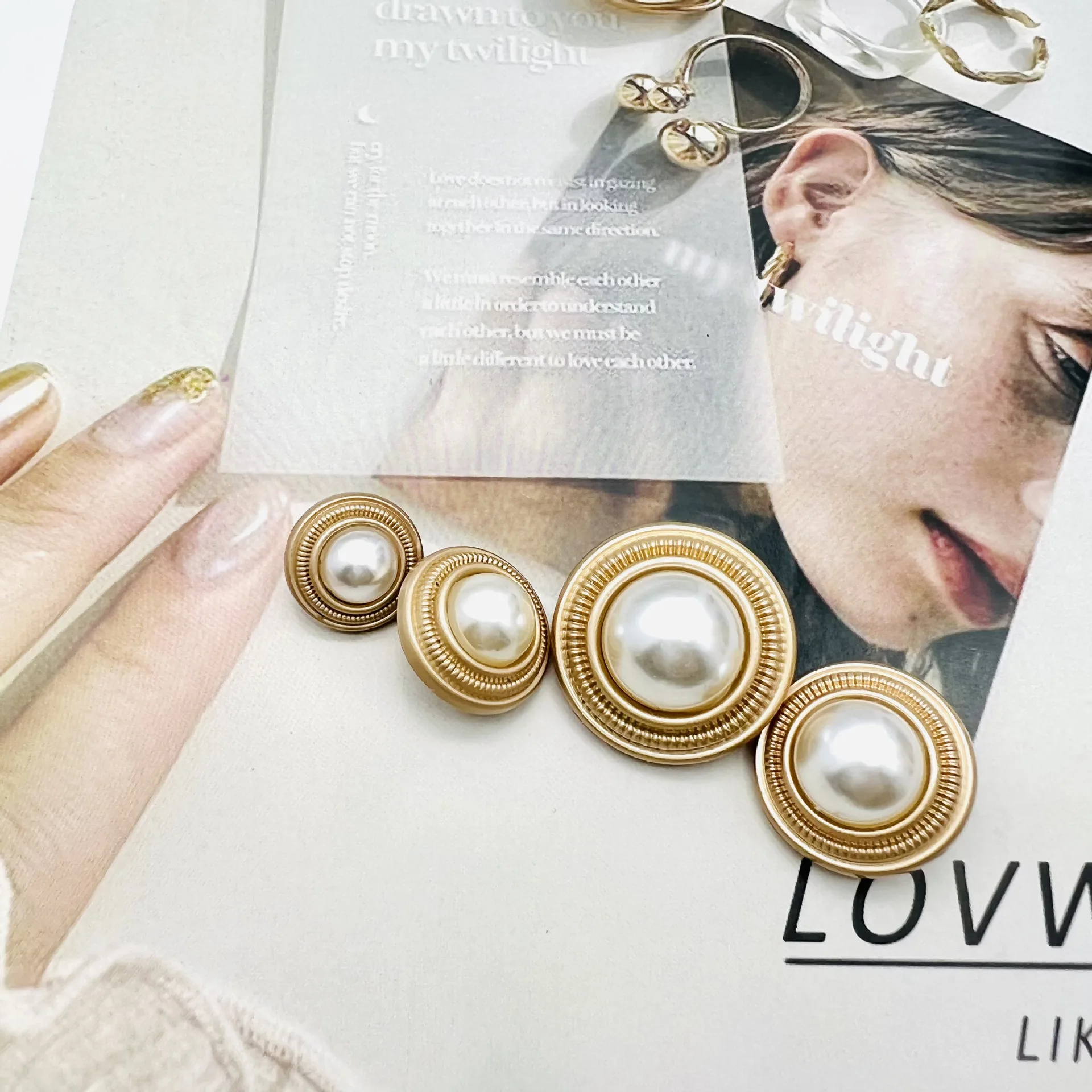 Factory price good quality metal shank buttons flower pearl shank buttons alloy cute buttons