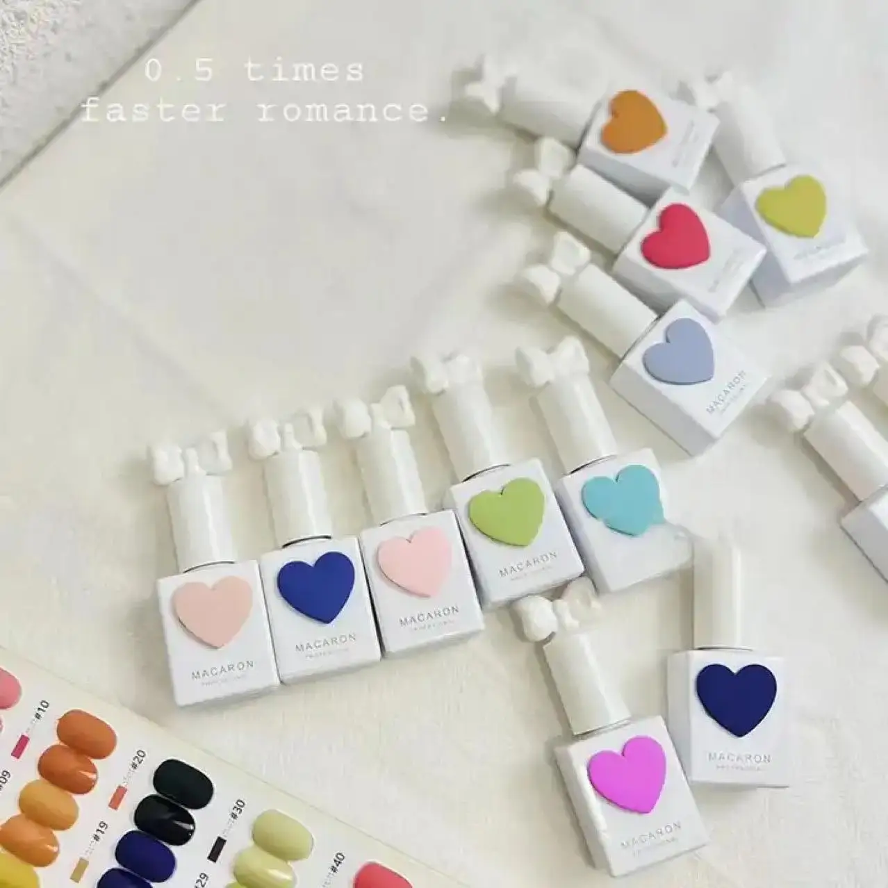 Light Color OEM Wholesale Supplies 15ml Vegan Gel Nail Polish Heart Bottle Nail Gel Private Label Gel Nail Polish Set Box
