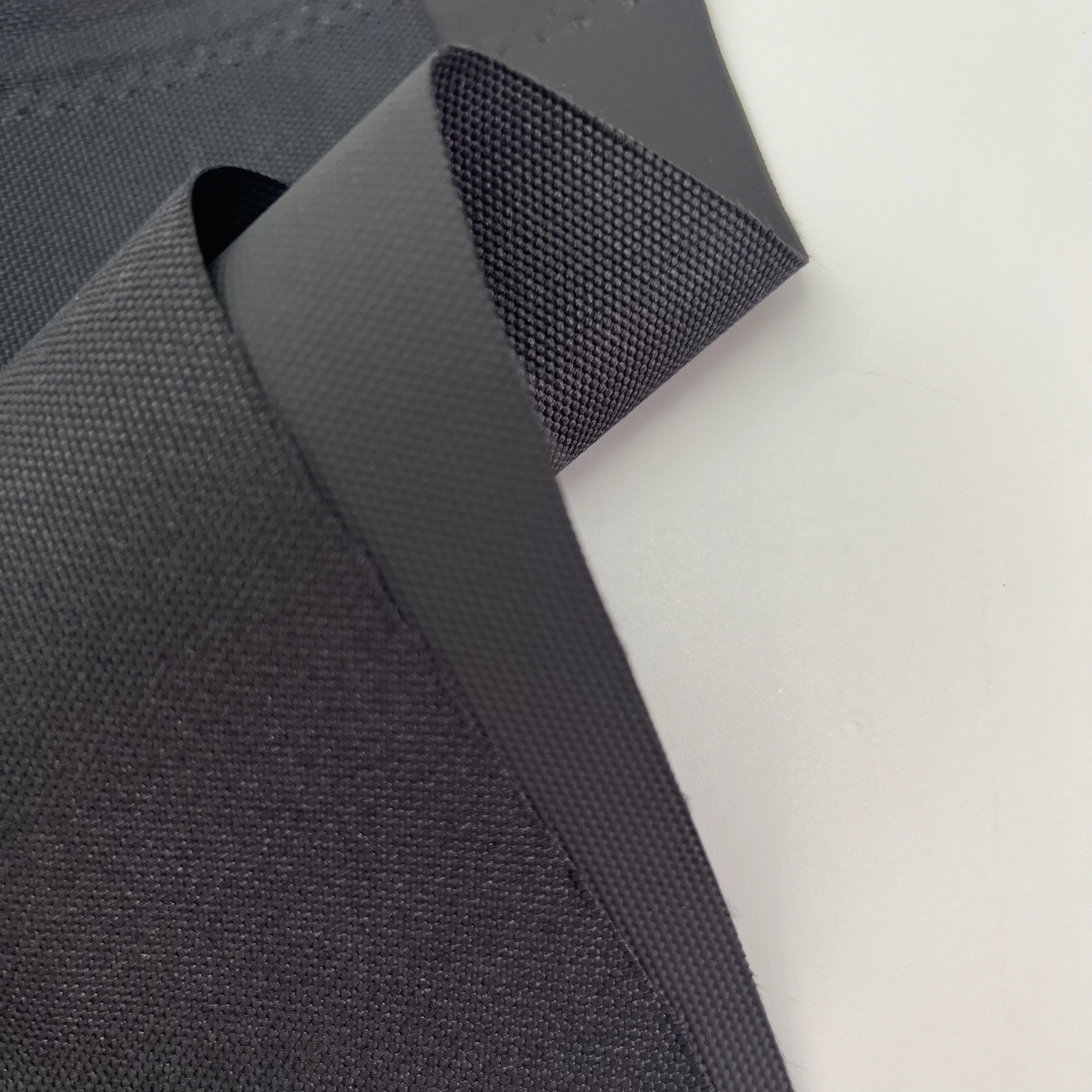 Waterproof Abrasion-Resistant 900D Oxford Fabric Bonded with Black TPU Film for Bag Luggage Awning Tent Use