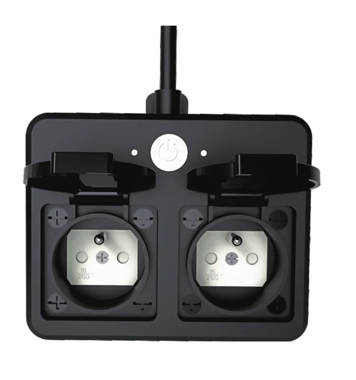 French FR  type wifi smart double outdoor waterproof plugs  IP44  16A 3680W AC 220-240V with energy monitorg