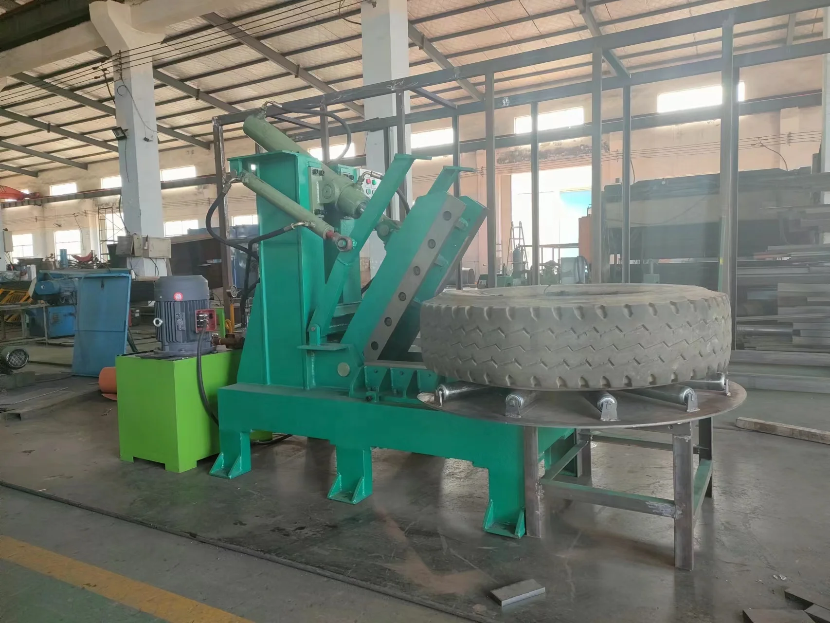 Automatic Waste Tire Recycling line rubber powder line shredder rubber powder crushing tire recycling line