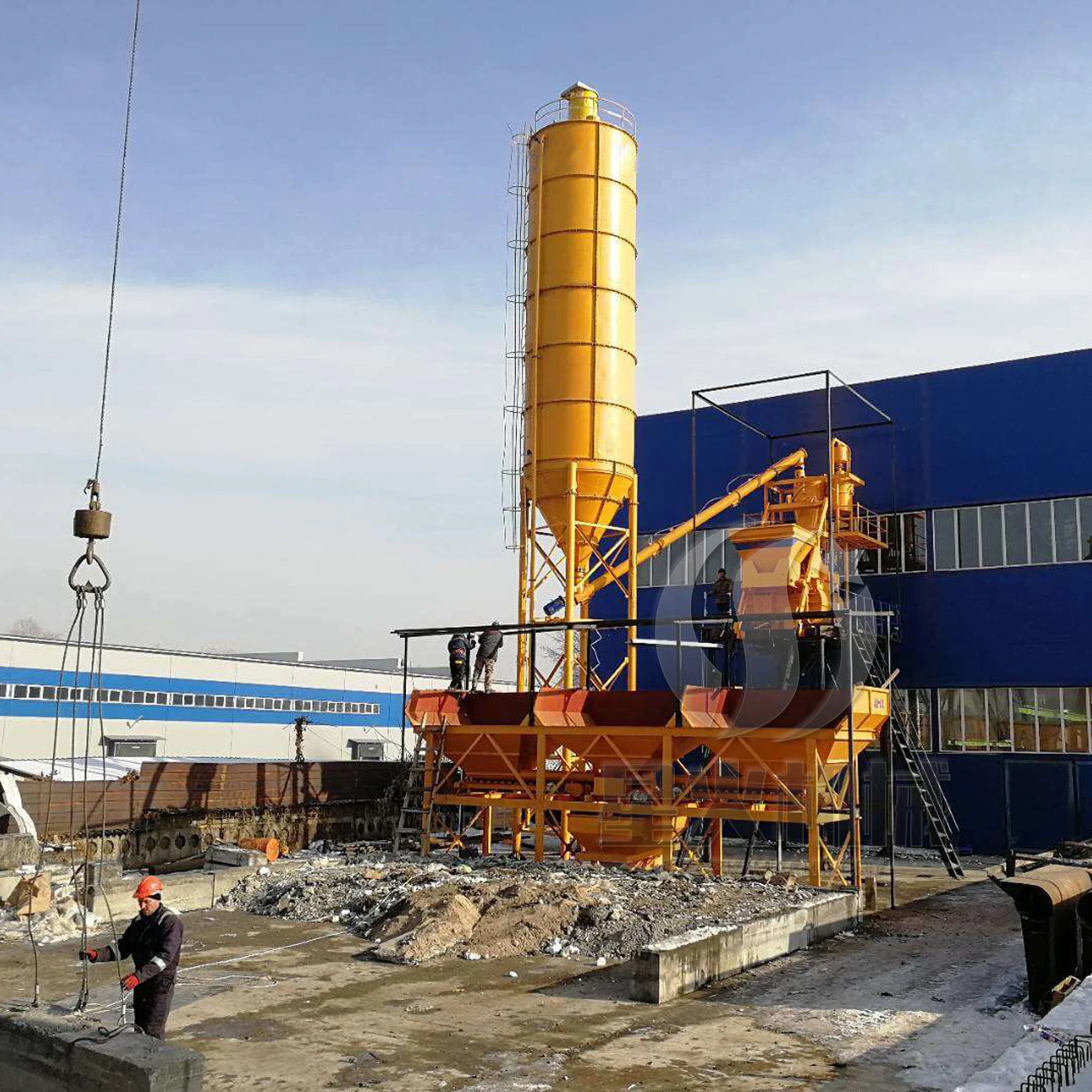 Hzs25 HZS35 небольшой портативный сборный легкий бетонный завод Распродажа в Омане бетономешалка и Дозирующий