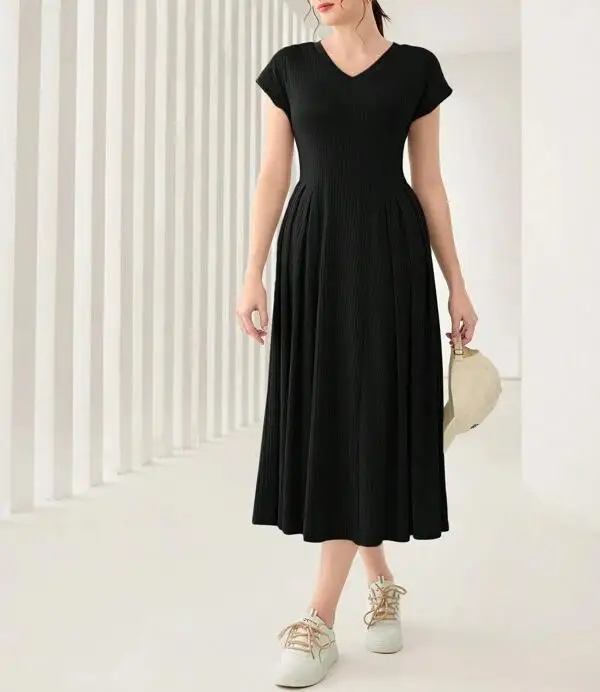 Wholesale 2024 Autumn New Simple And Versatile Contrast Color Bandage Waist Stitching Knitted Lantern Sleeve Women Dresses