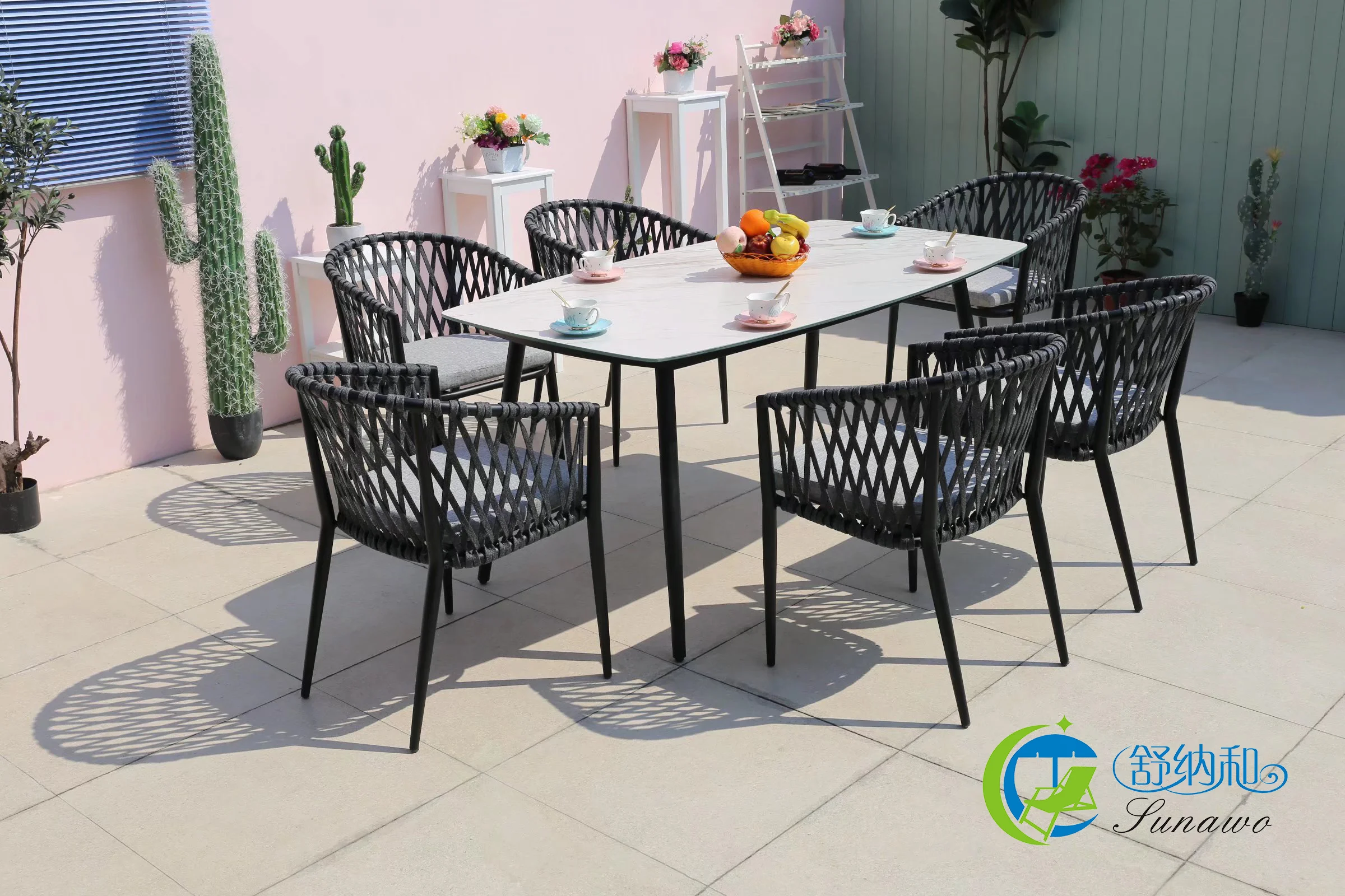 Многоцветная алюминиевая рама, усиленная стекловолокном, пластиковая столешница, стол для уличной мебели