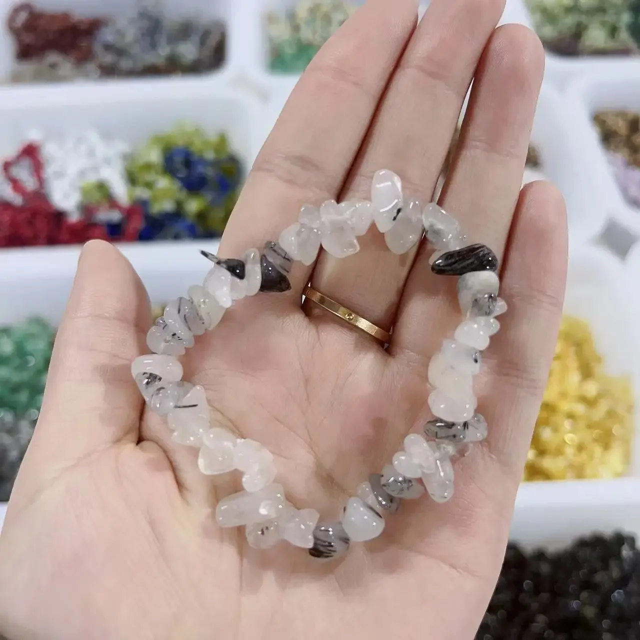 Wholesale Handmade Natural Crystal Gravel Chips for Crystal Beads Bracelet Women For Accessory Gift