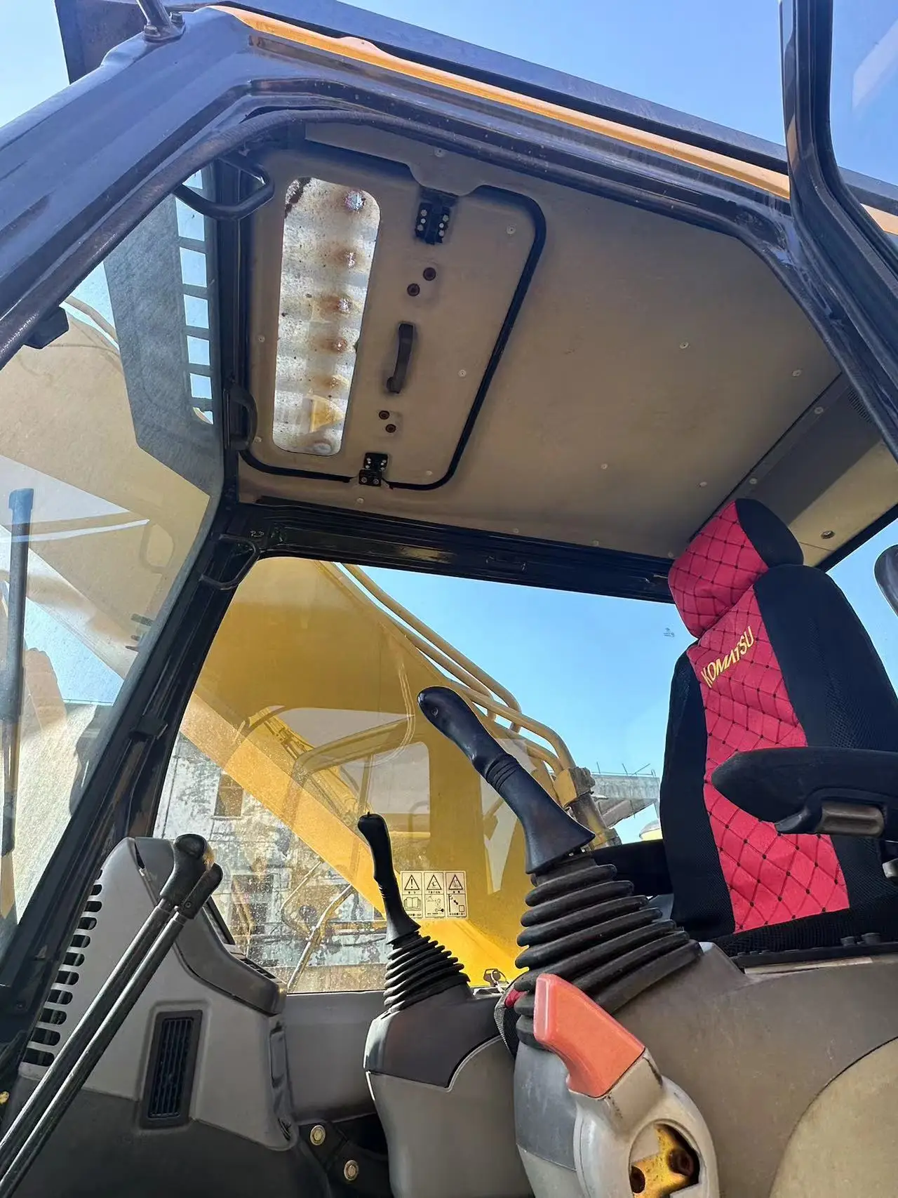 Безусловно Подержанные гусеничные Экскаваторы komatsu 30 тонн для добычи pc300 подержанные p300 220