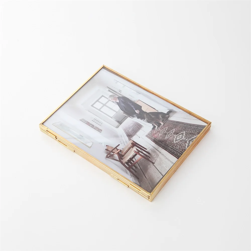 Classical Multi-functional Folding Brass and Glass Picture frame Tabletop Display Household Ornaments Metal Craft Decoration