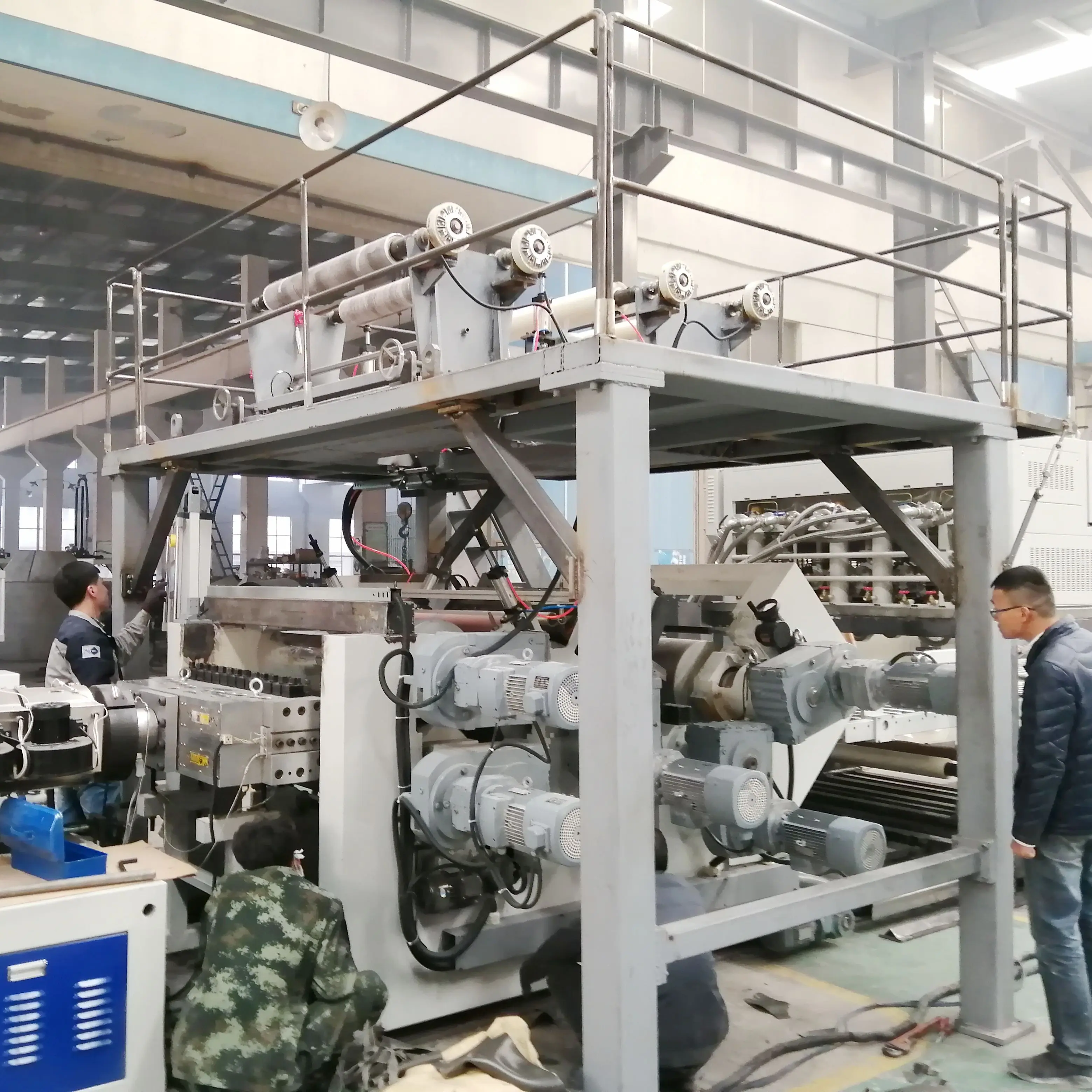 High Quality Multi-Layer SPC Flooring Making Machine/LVT Vinyl Plank Floor Production Line spc floor extruder line
