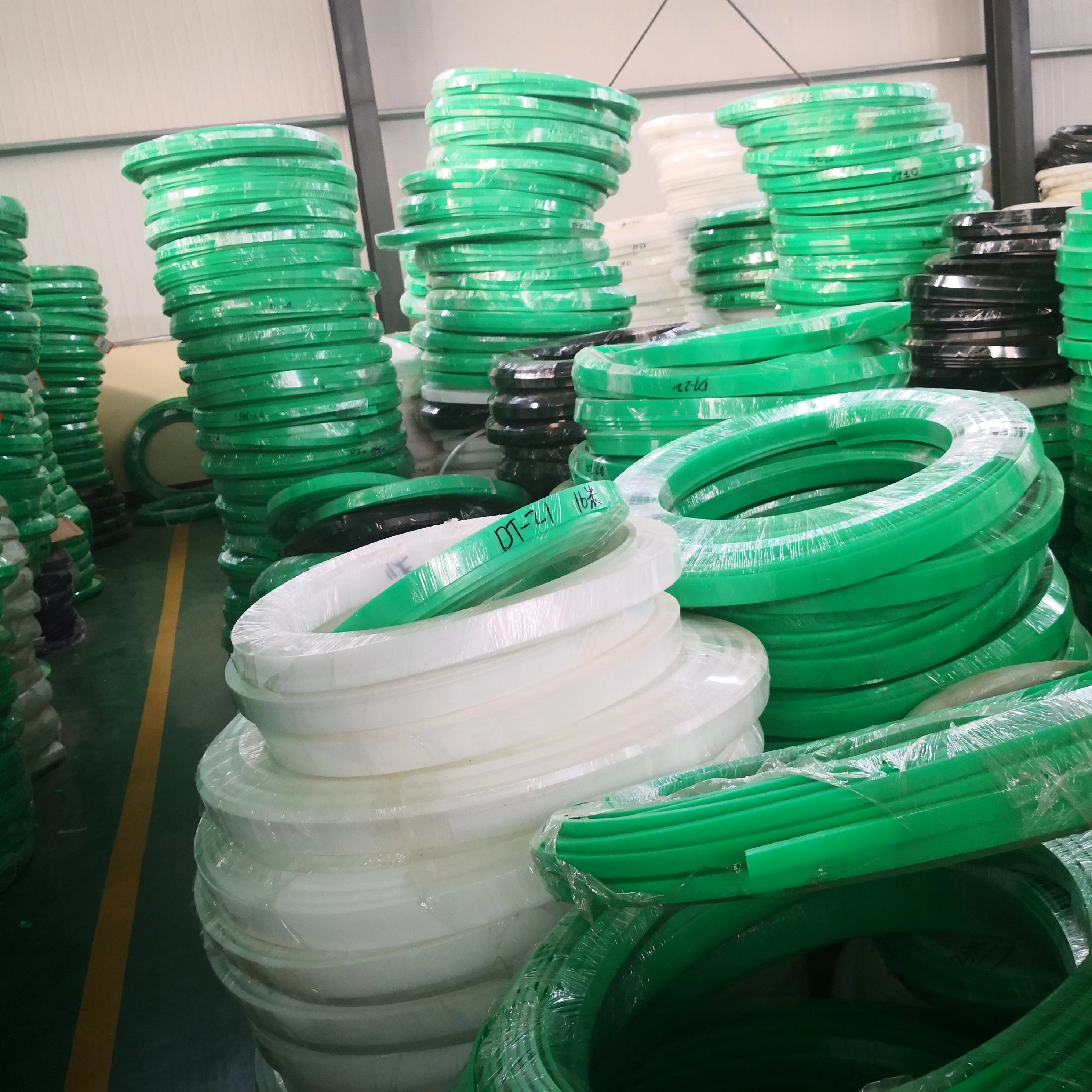 Factory Supply Extruded Uhmw Pe Profiles Wear Strip Plastic Strip
