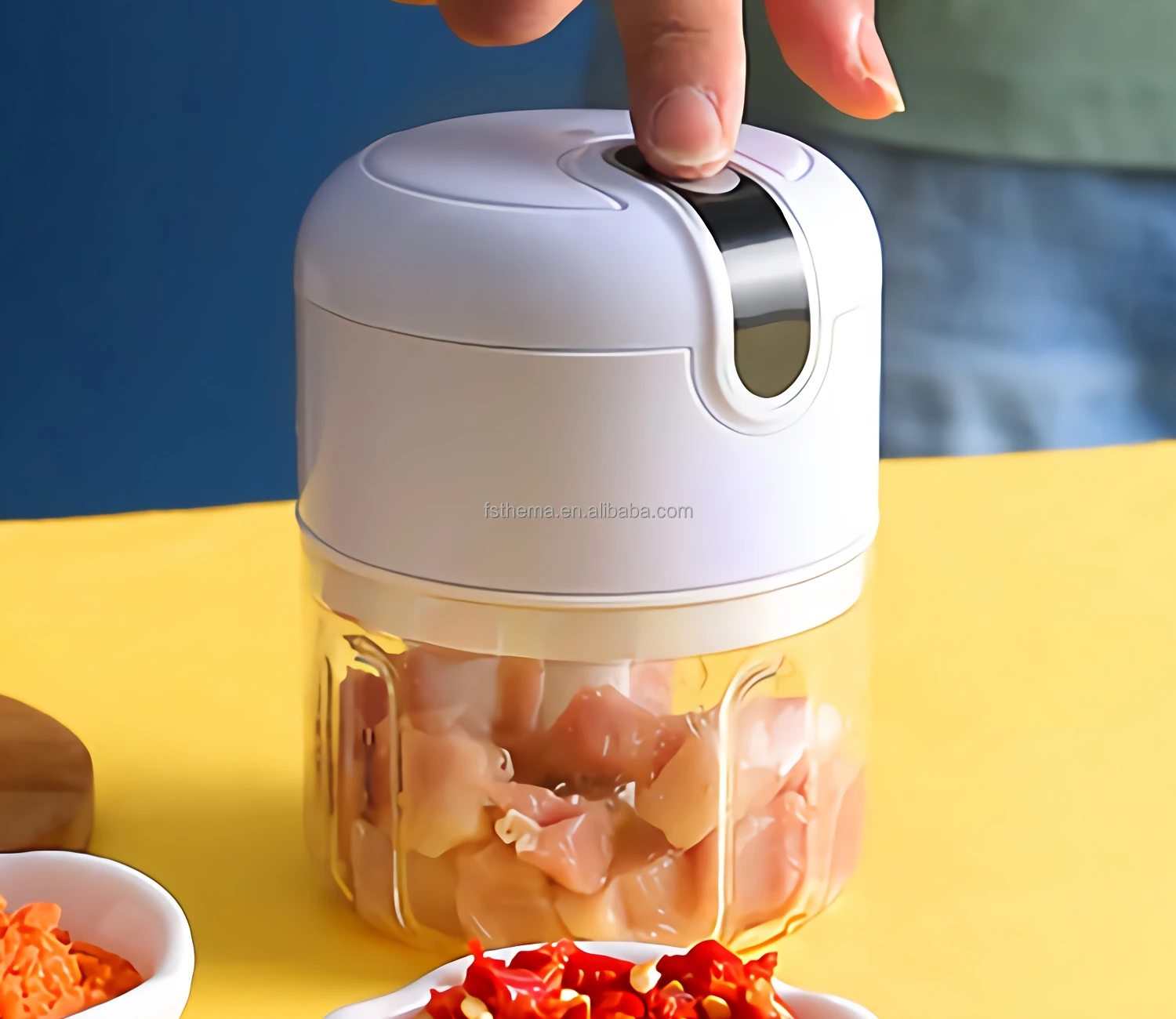Low Price Portable Automatic Mini USB Charge Wireless Baby Food Meat Vegetable Blender Mixer Processor Slicer Chopper